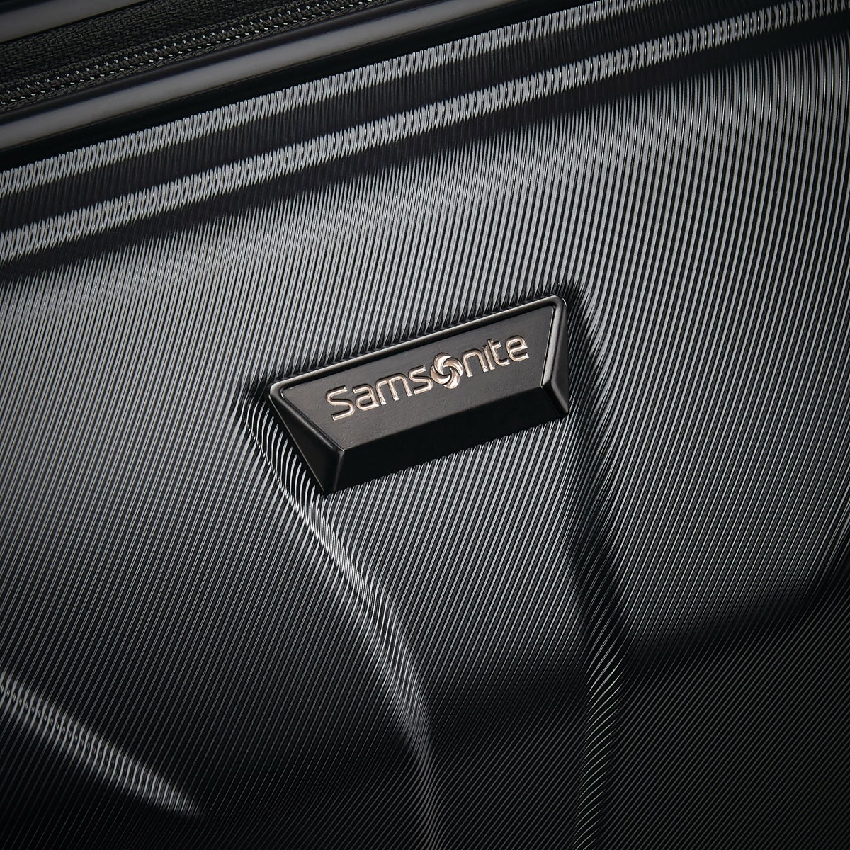 Samsonite Xcalibur XLT Spinner Carry-on