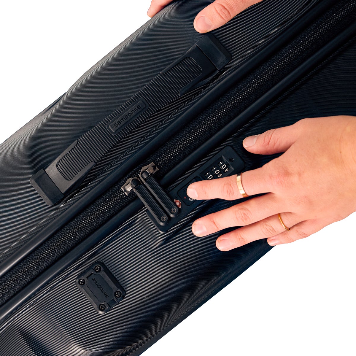 Samsonite Xcalibur XLT Spinner Carry-on