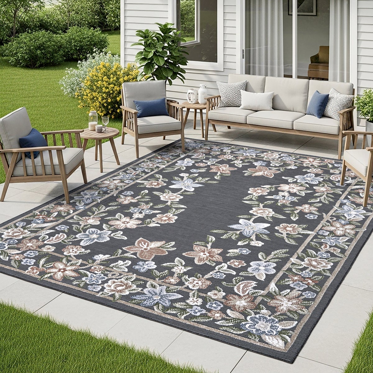 Laguna Indoor/Outdoor Area Rug, Beta Black, 7'10" x 10'