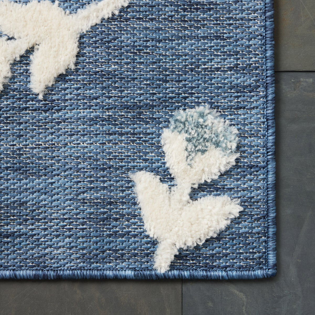 Draper James Indoor/Outdoor Area Rug, Blue, 7'10” x 10'2”