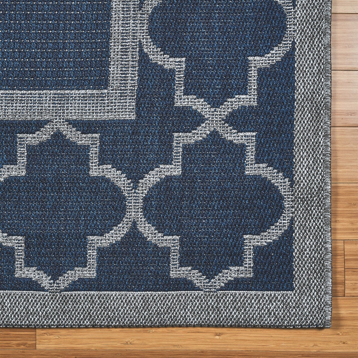 Laguna Indoor/Outdoor Area Rug, Simeon Navy Gray, 6'6” x 9'6”