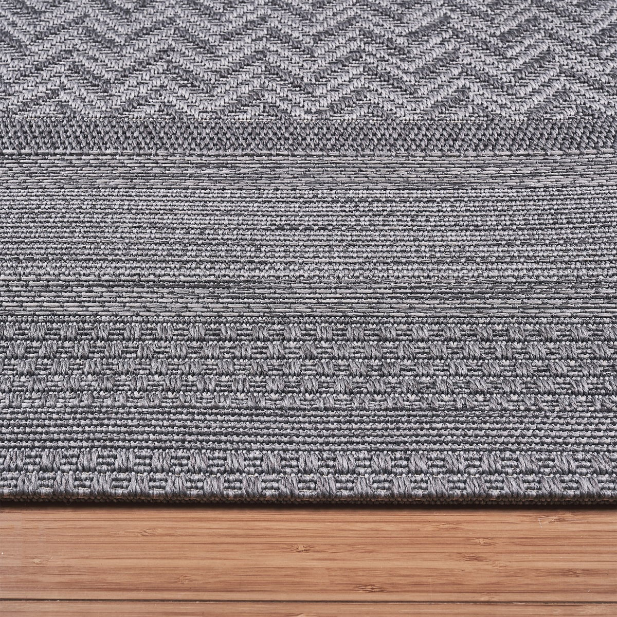 Laguna Indoor/Outdoor Area Rug, Daria Silver Iron, 7'10” x 10'