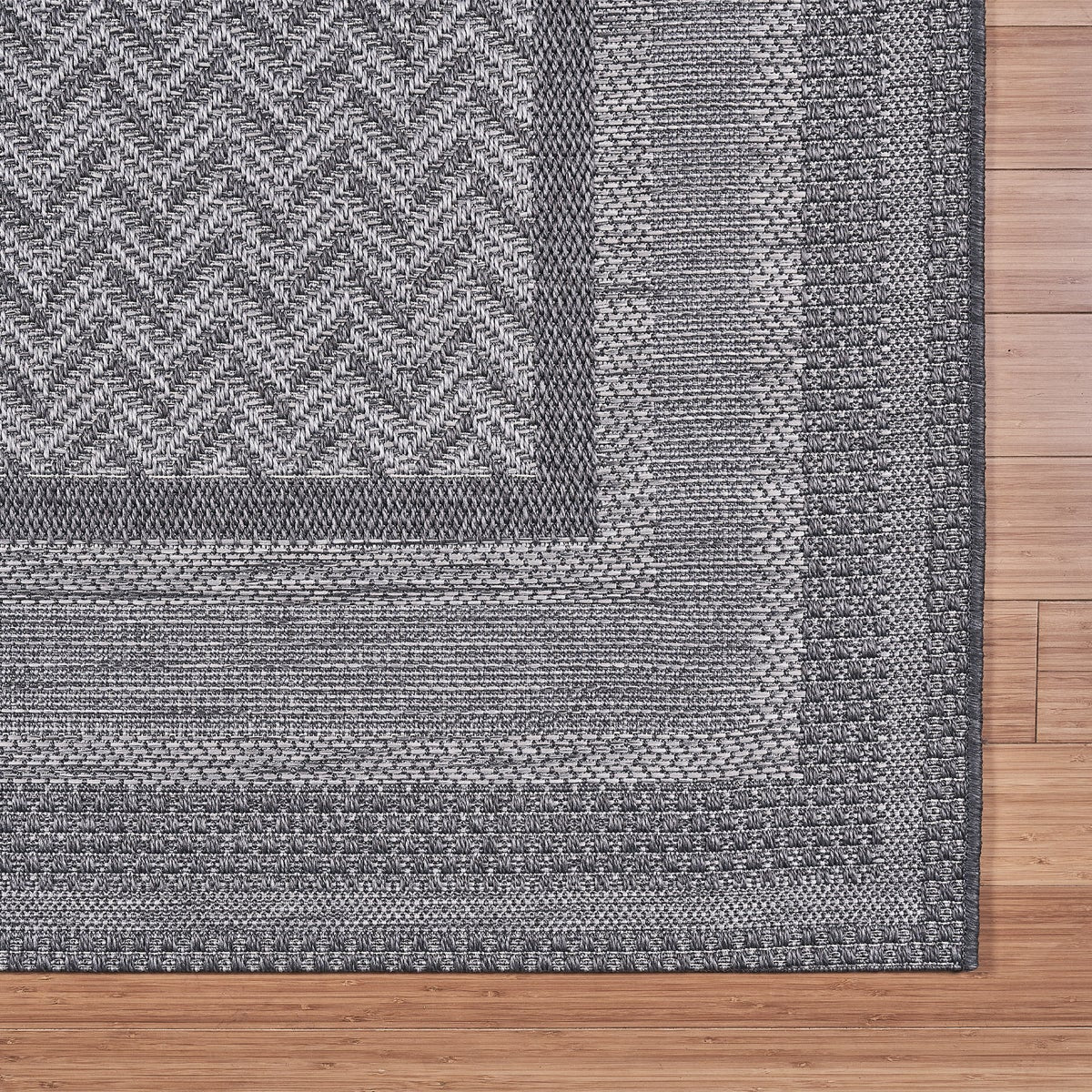 Laguna Indoor/Outdoor Area Rug, Daria Silver Iron, 7'10” x 10'