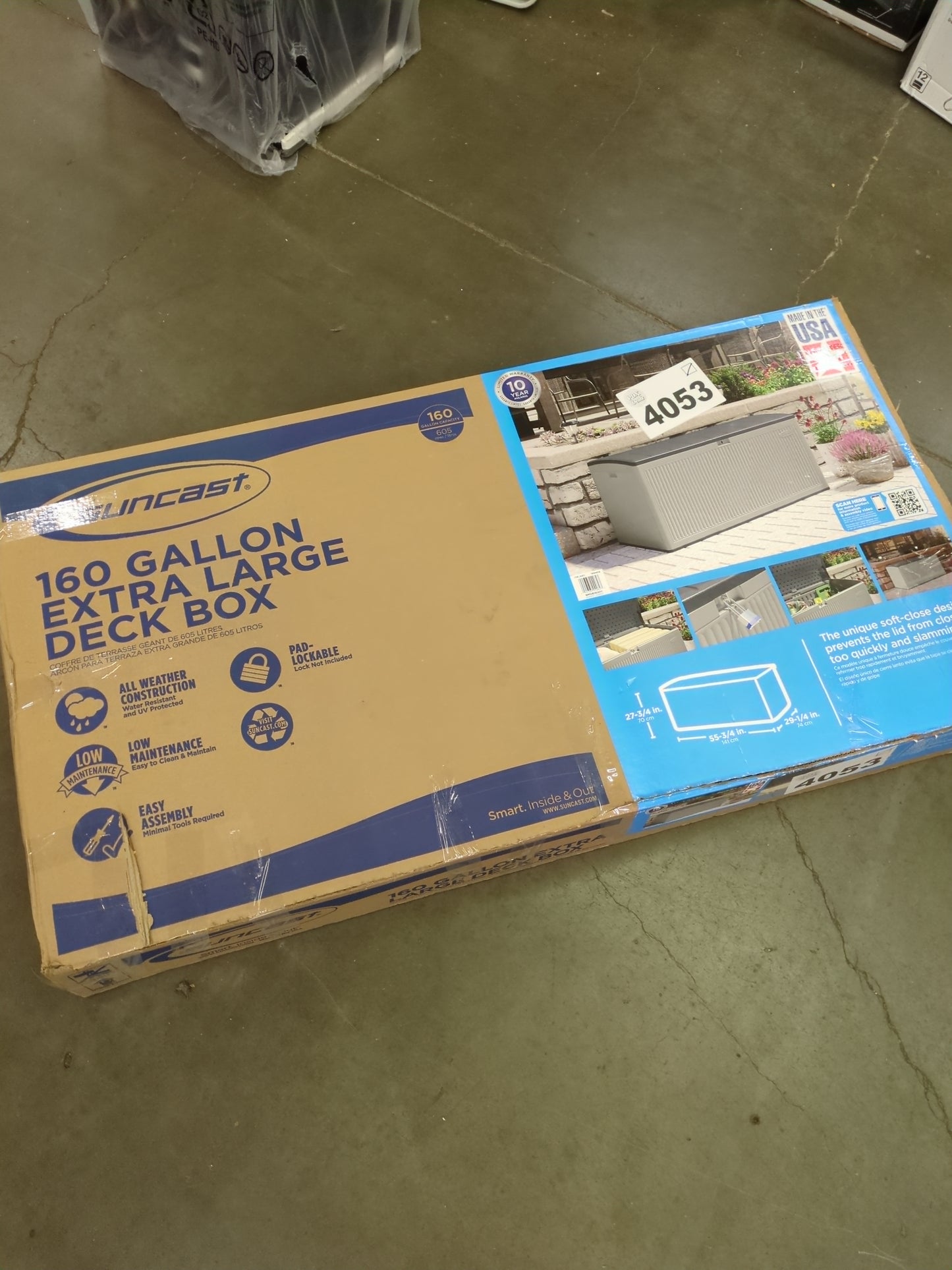 NEW - Suncast 160 Gallon Resin Deck Box - Retail $196