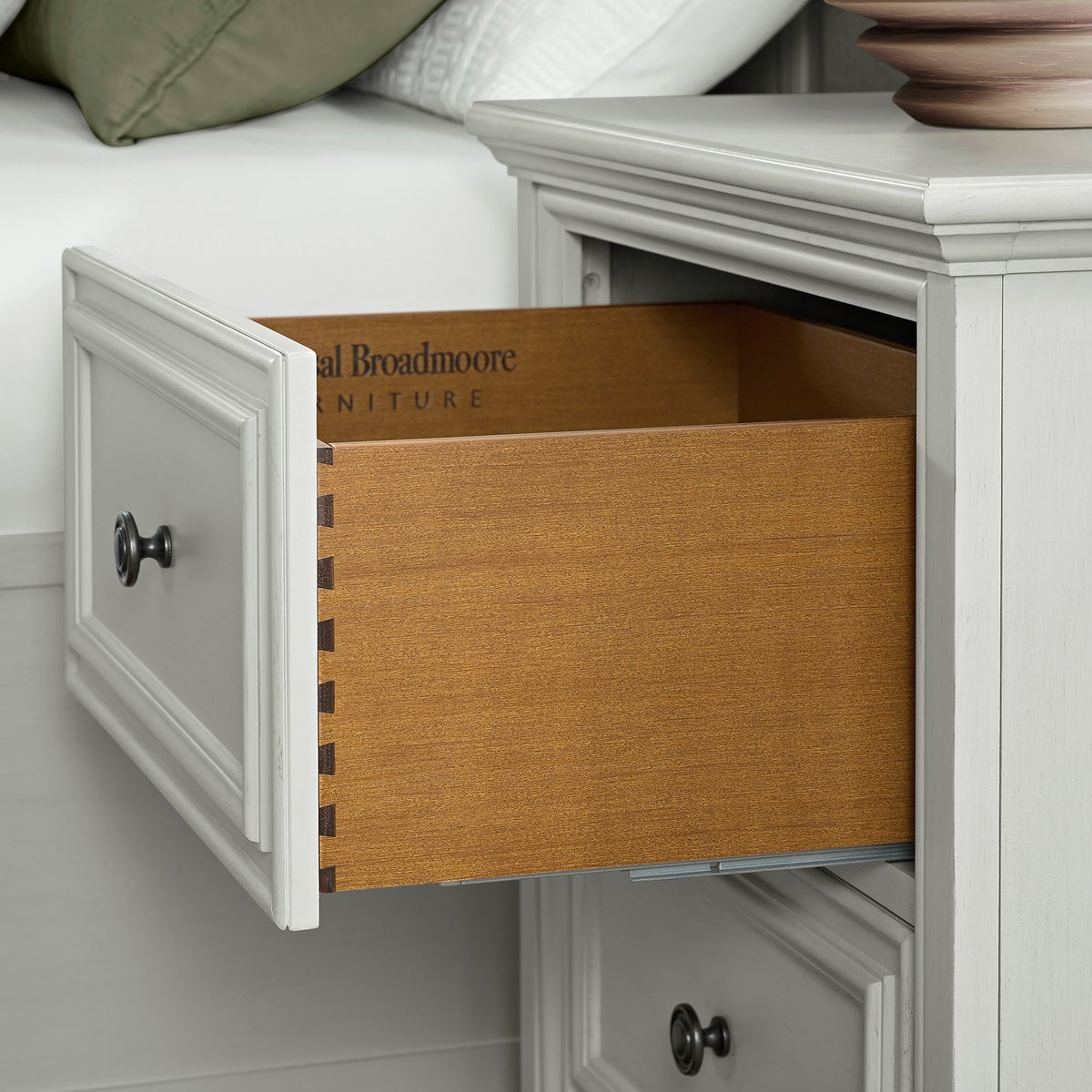 NEW - Anistyn Nightstand