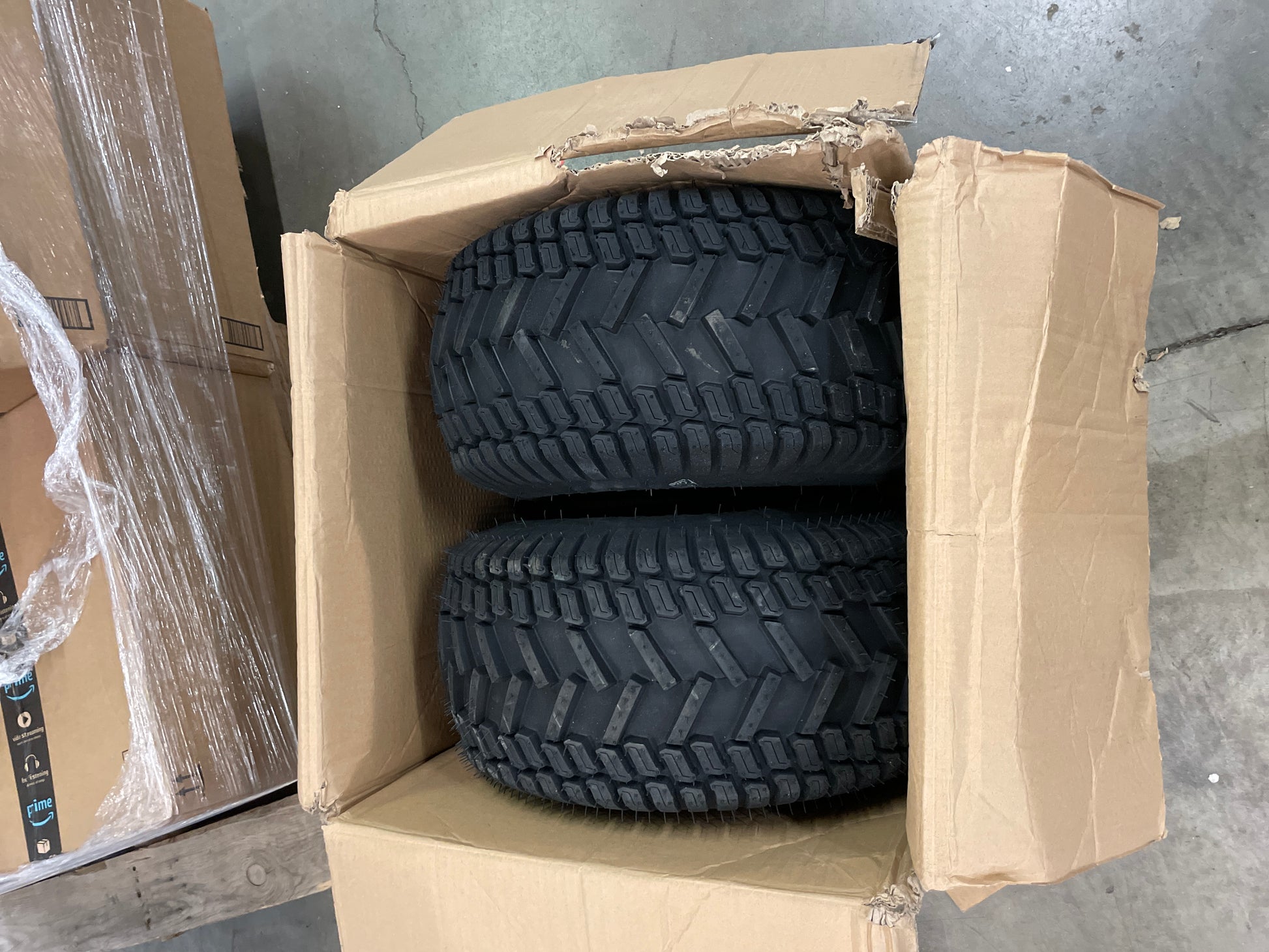 Turf Traction 20x8.00-8 Rear Tire Assembly Replacements for John Deere Riding Mowers, Set of 2 - Retail $0