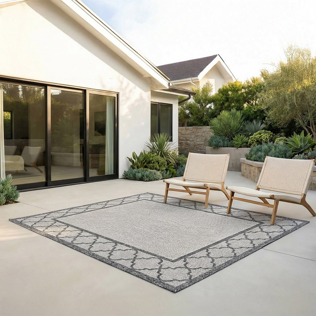Laguna Indoor/Outdoor Area Rug, Simeon Ivory Gray, 6' x 9'
