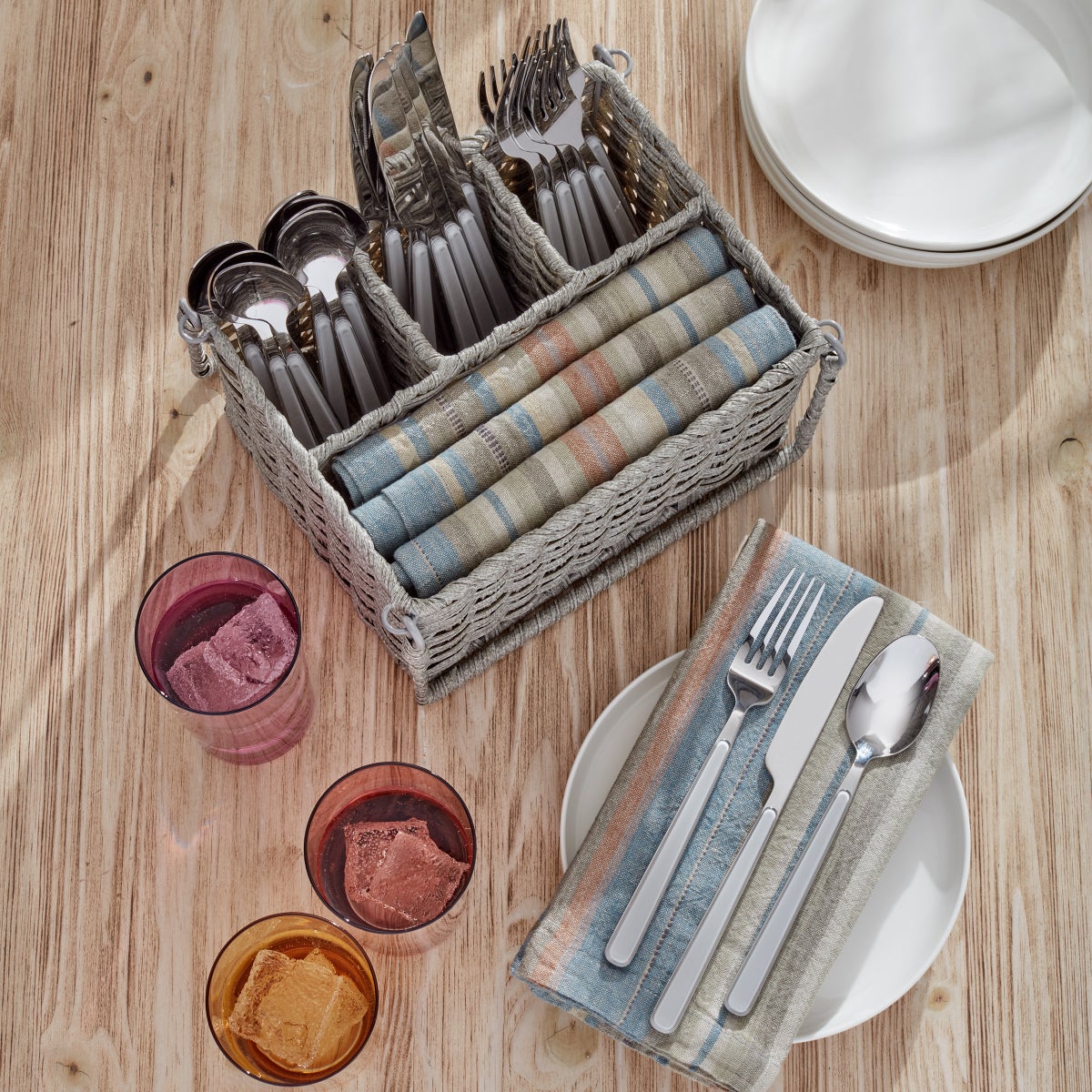 Oneida 24-piece Flatware Set with Caddy
