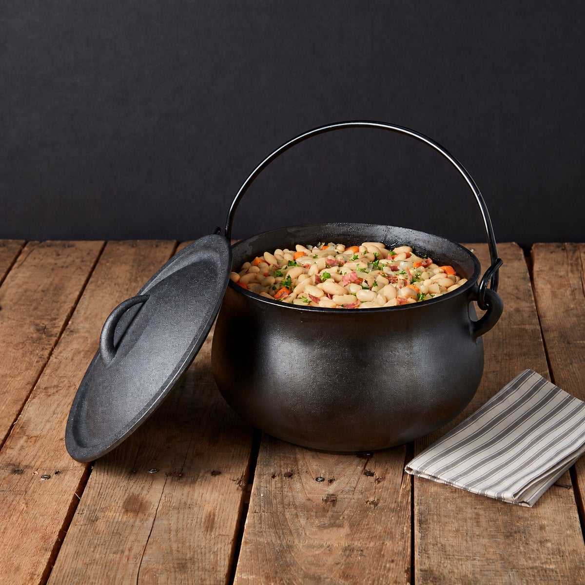 Denmark Tools for Cooks 6-quart Pre-Seasoned Cast Iron Bean Pot