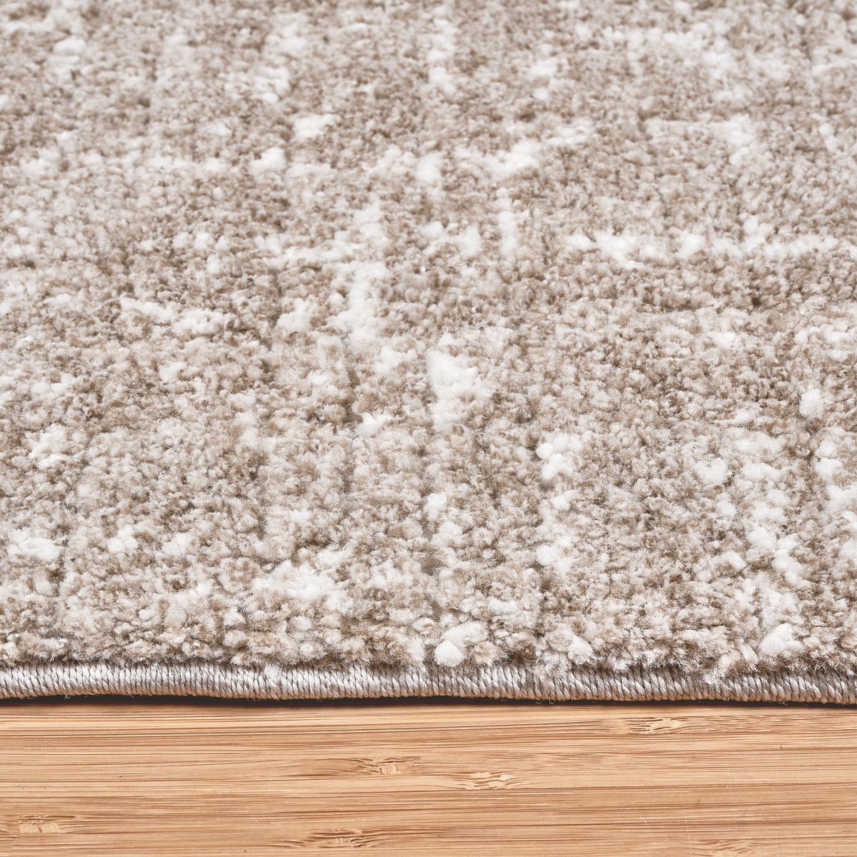 Gertmenian Turin Area Rug, Erykah Beige, 5’3” x 7’