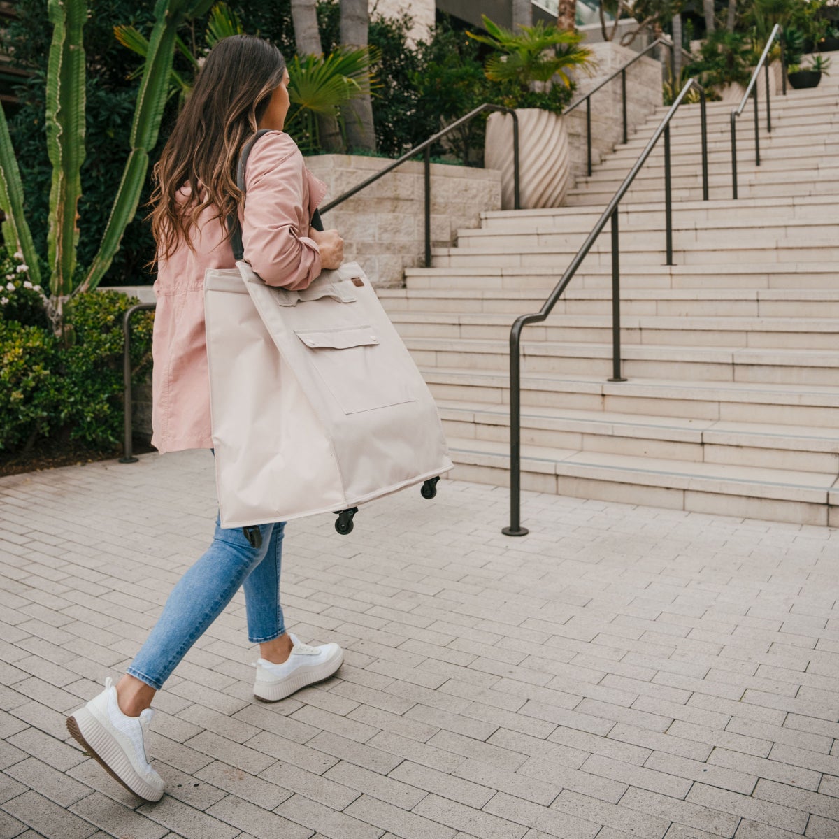 CleverMade Foldable Tote Bag on Wheels - Cream