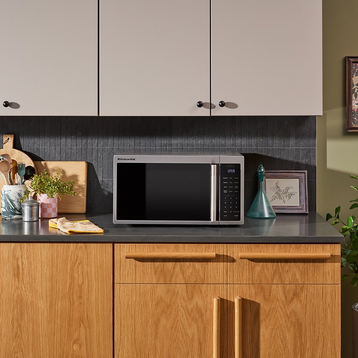KitchenAid 1.2 cu ft Countertop Microwave with Inverter Technology