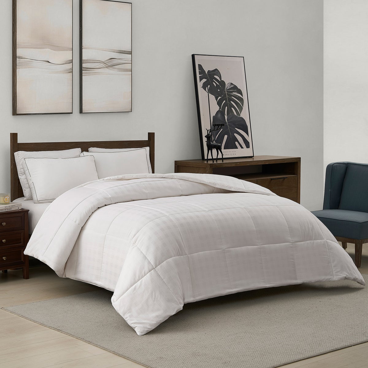 Hotel Grand Wool Filled Comforter, Twin, Medium Warmth