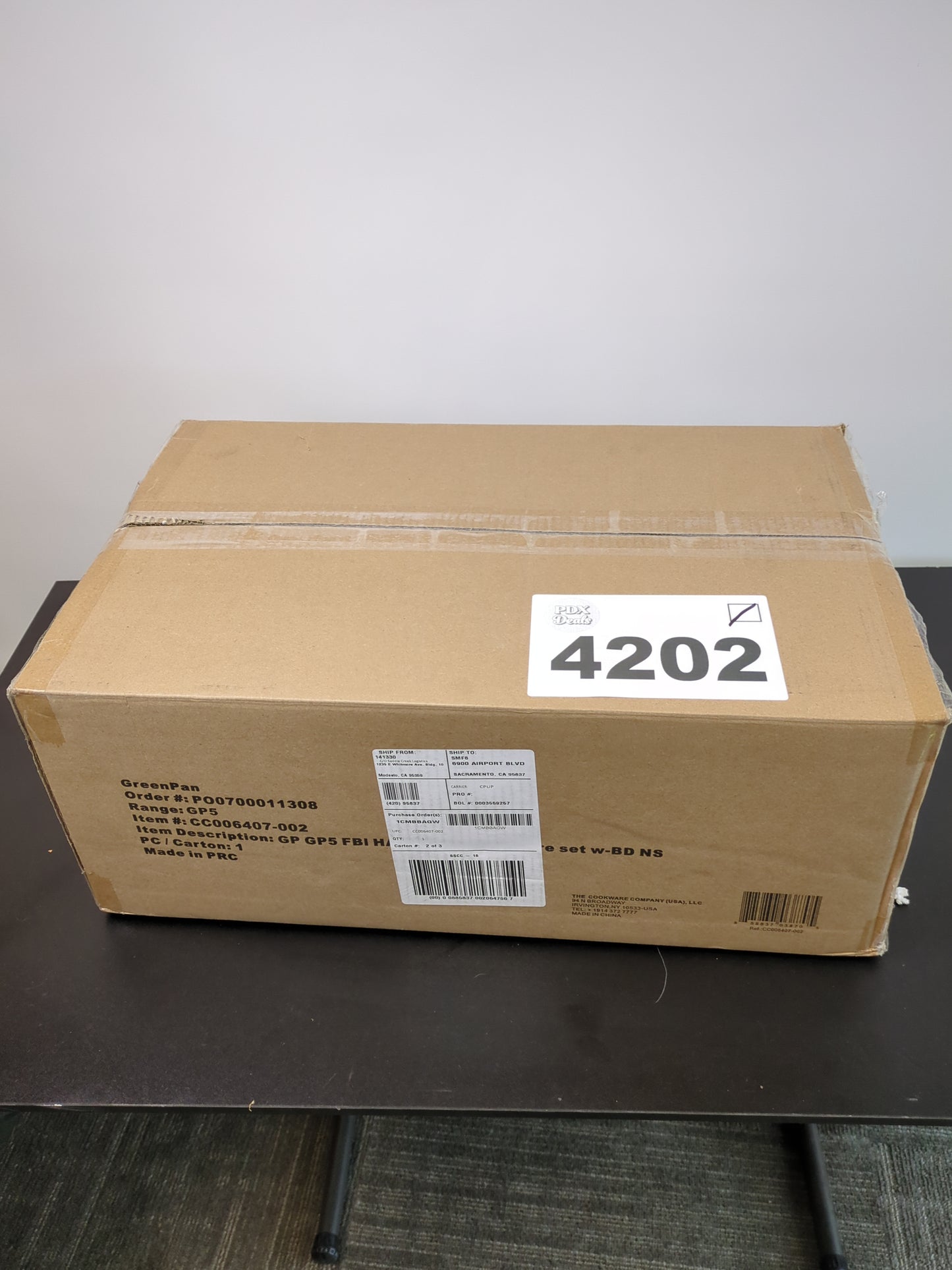 GreenPan GP5 Hard Anodized Healthy Ceramic Nonstick 14 Piece Cookware Pots & Pans Set,Heavy Gauge Scratch Resistant, Stay Flat Surface,Induction, Mirror Finish Handle,Oven Safe, PFAS-Free, Black - Retail $490