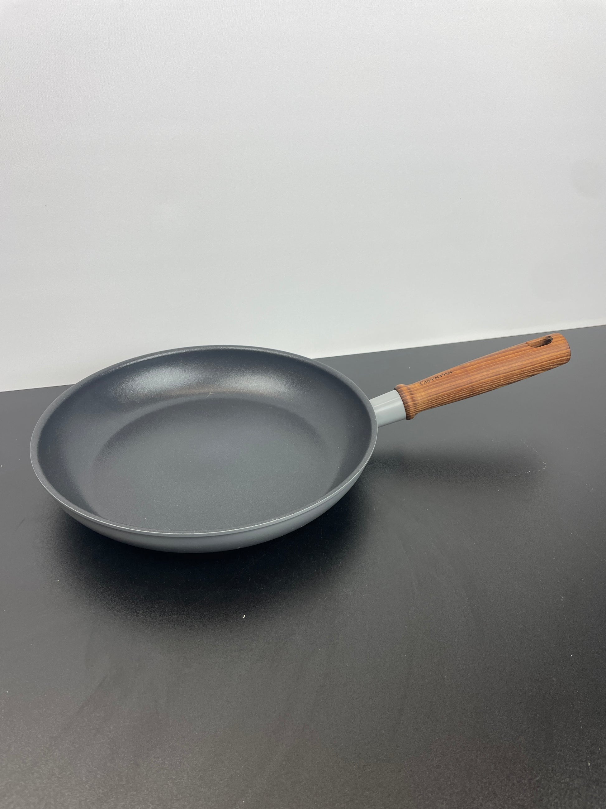 GreenPan Mayflower Pro Hard Anodized Healthy Ceramic Nonstick, 10" Frying Pan Skillet, Vintage Wood Handle, PFAS-Free, Induction, Charcoal Gray - Retail $58