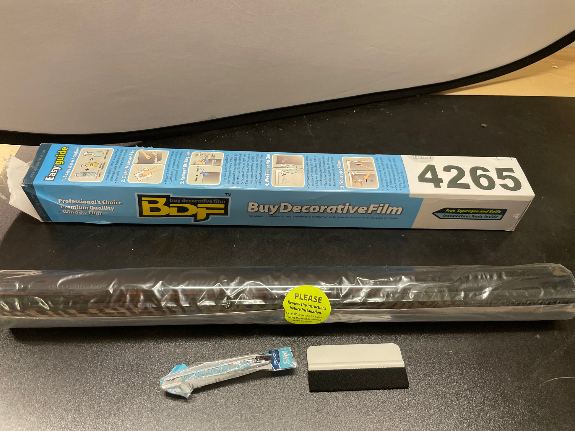 BDF NA20 Window Film Privacy and Sun Control N20, Black (Dark) - 24in X 24ft - Retail $67