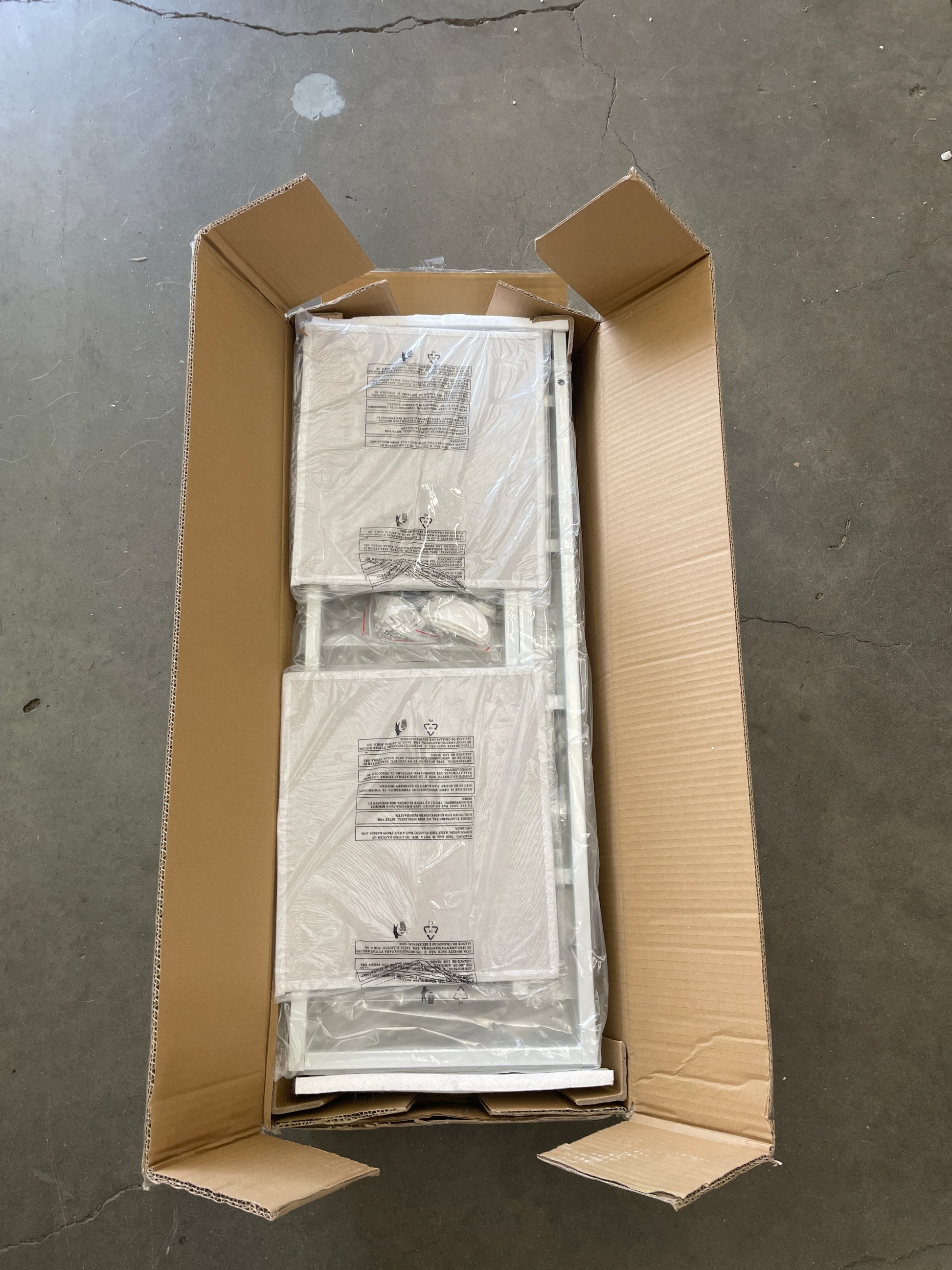 Furologee 4 Drawers Dresser for Bedroom, Small White Dresser with Shelf, Nightstand Side Table for Entryway, Living Room, Lightweight Fabric Storage Drawer Organizer Unit, Wood Top, Metal Frame - Retail $99