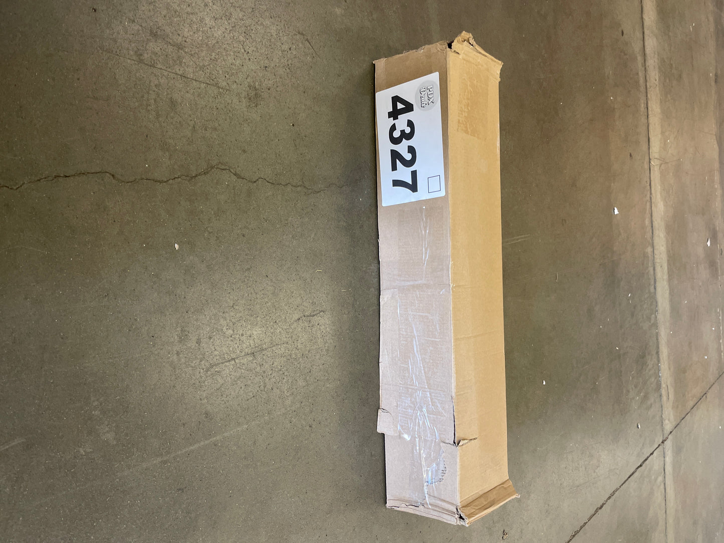 Esonal Wall Mounted Bookshelves for Kids, White Nursery Floating Book Shelves, 24 Inch Floating Shelves for Wall Decor Storage for Kids Room, Bathroom Decor, Bedroom, Set of 3 - Retail $54