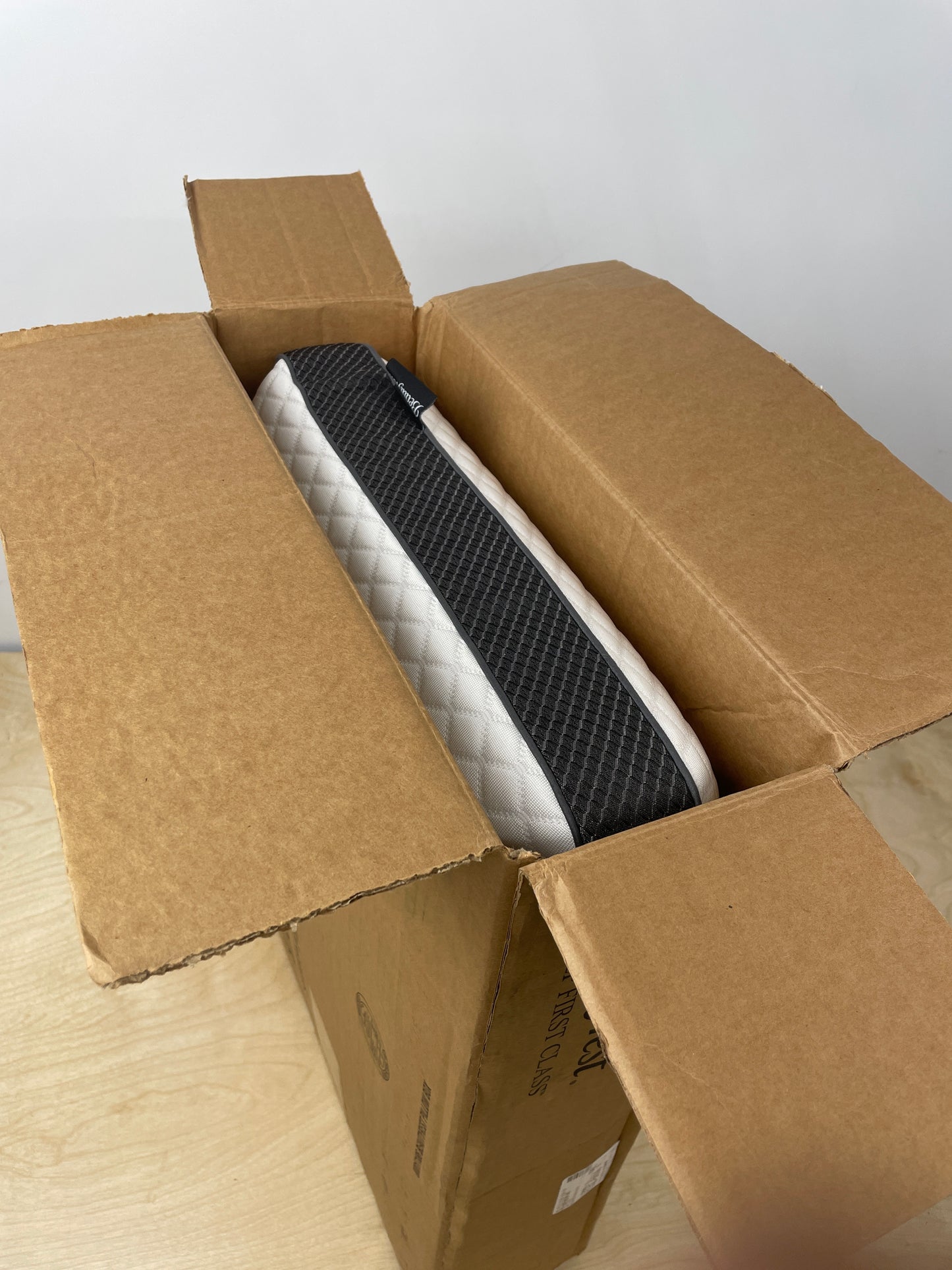 Beautyrest DualCool Carbon Fiber Memory Foam Pillow with AquaCool Technology - Retail $45