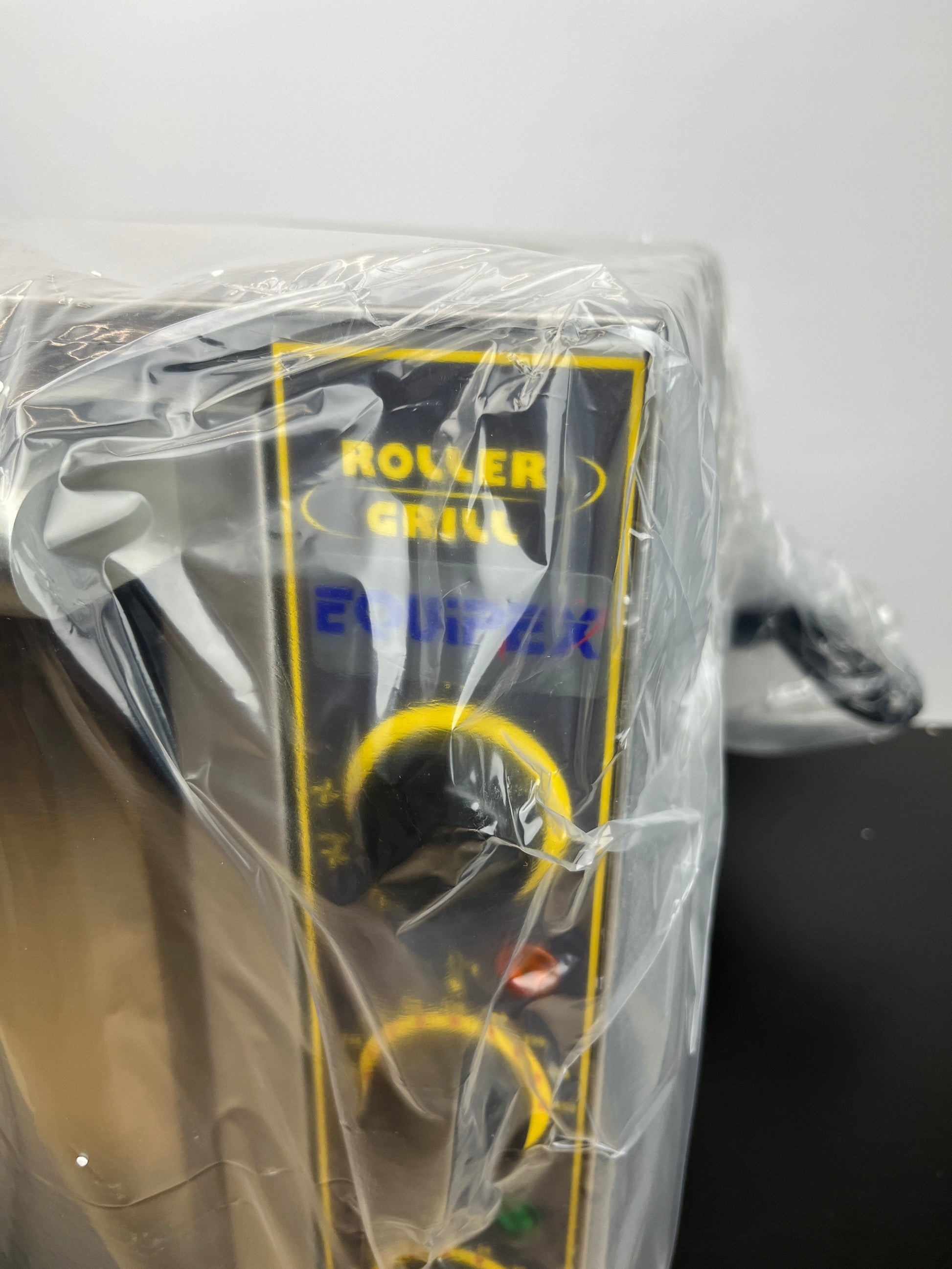 Equipex FC-33/1 Electric Quarter-Size Countertop Convection Oven/Broiler, 120v, NSF - Retail $1403