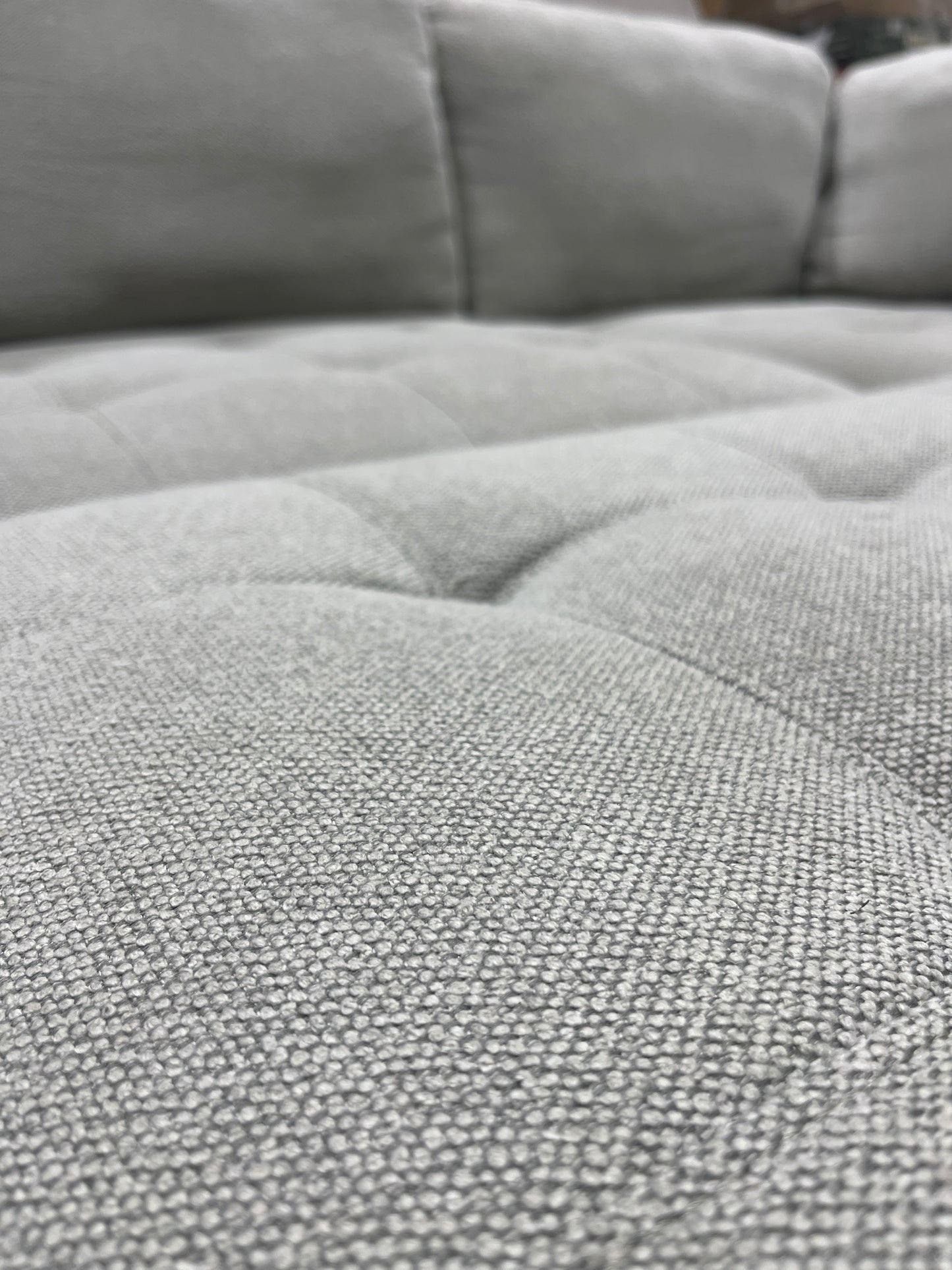 Thomasville Tisdale Modular Sectional 6-piece Boucle with Storage Ottoman