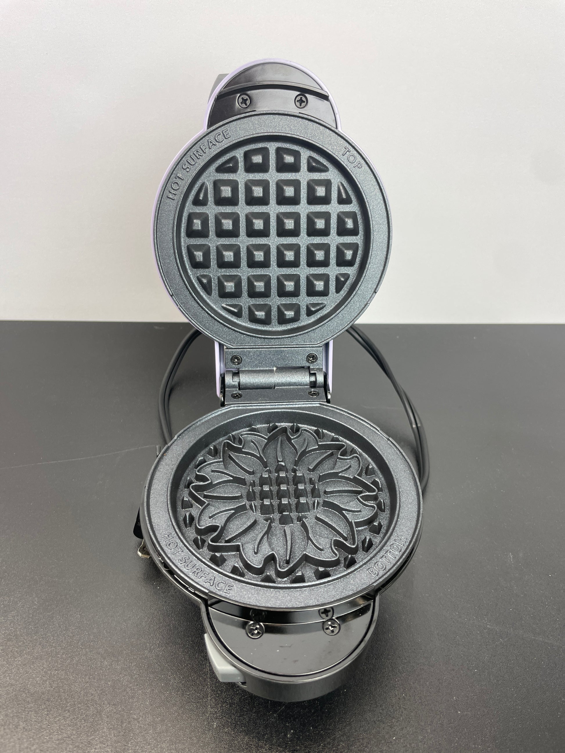 DASH MINI WAFFLE MAKER - Retail $29