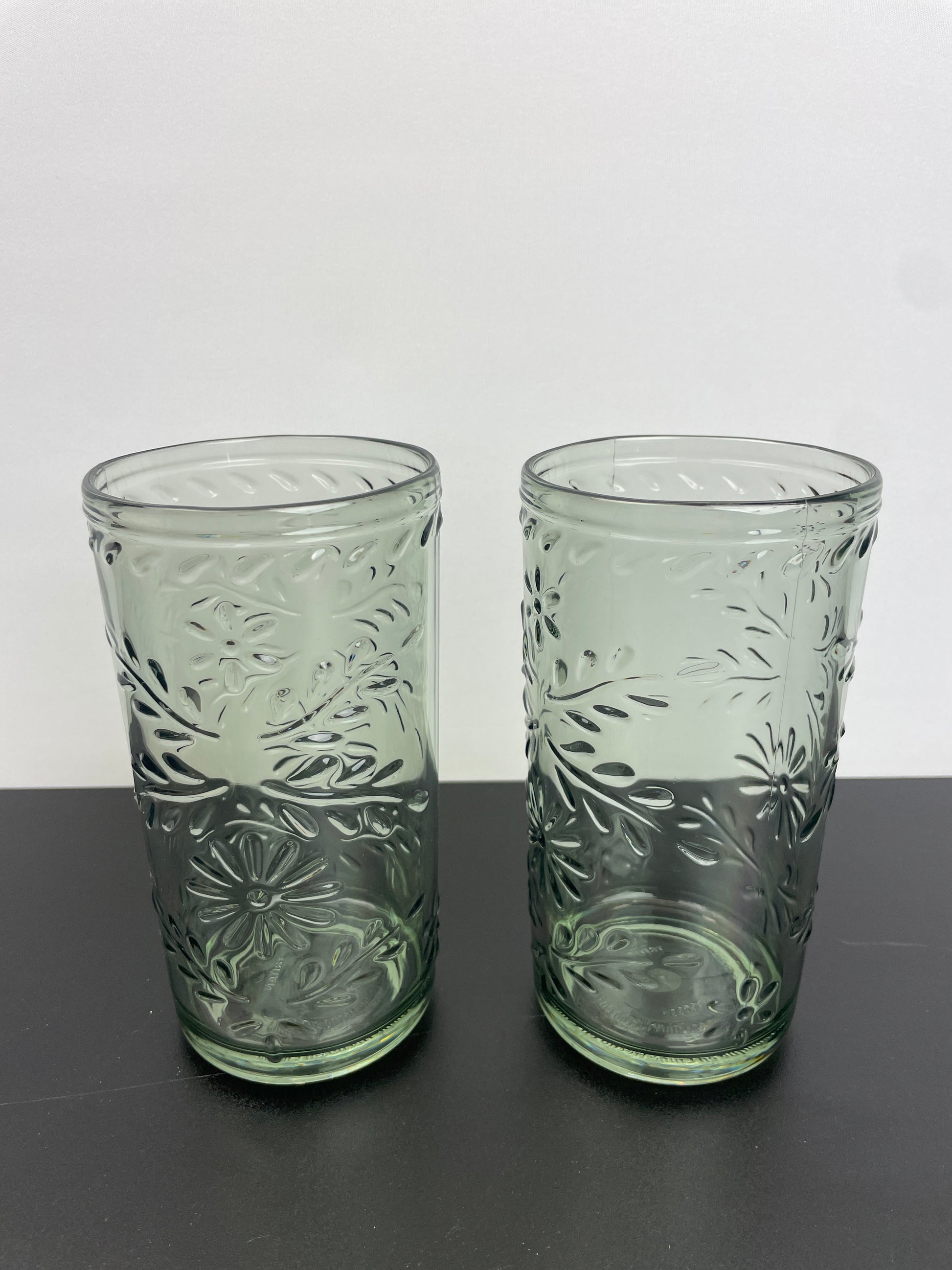 JIA WEI TUMBLERS 8PK - Retail $16