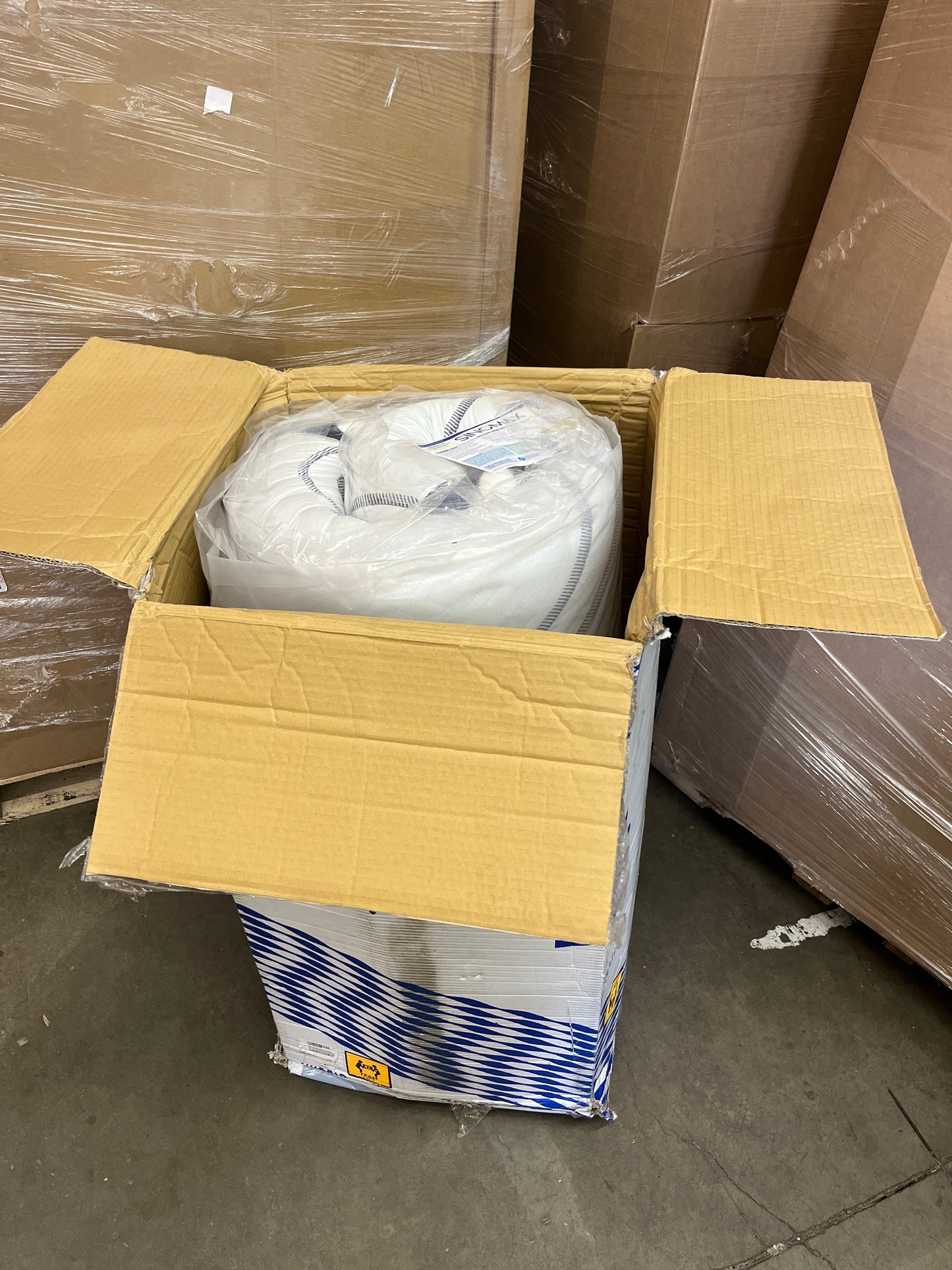 Vibe Quilted Hybrid Mattress, 12-Inch Innerspring and Pillow Top Gel Memory Foam Mattress, Fiberglass Free, CertiPUR-US Certified Bed in a Box, Queen - Retail $397