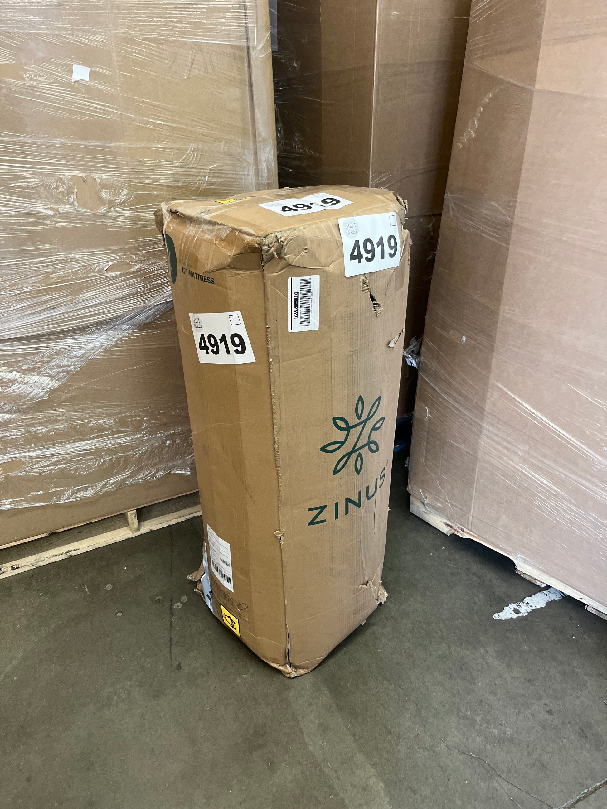 Zinus 12 Inch Green Tea Memory Foam Mattress [New Version], Fiberglass Free, Medium Firm Feel, Zoned Pressure Relief, Certified Safe Foams & Fabric, Bed-in-A-Box, King - Retail $344