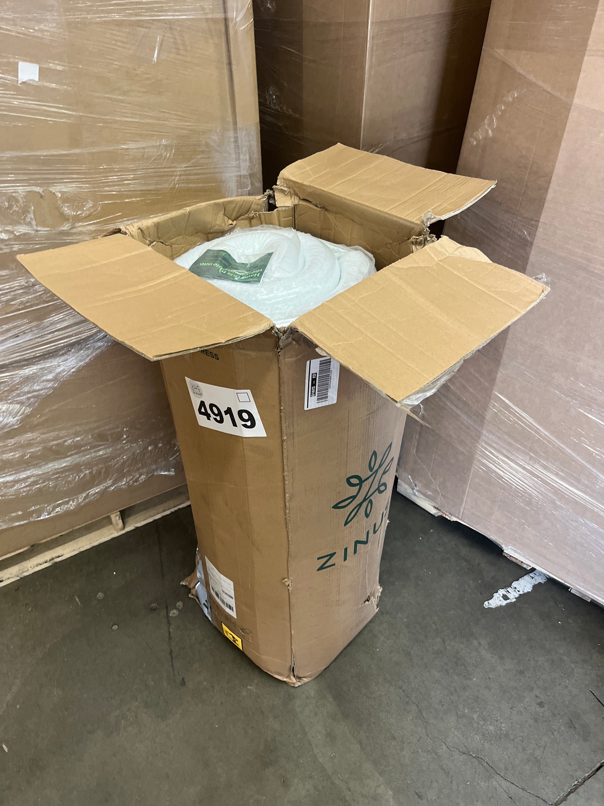 Zinus 12 Inch Green Tea Memory Foam Mattress [New Version], Fiberglass Free, Medium Firm Feel, Zoned Pressure Relief, Certified Safe Foams & Fabric, Bed-in-A-Box, King - Retail $344