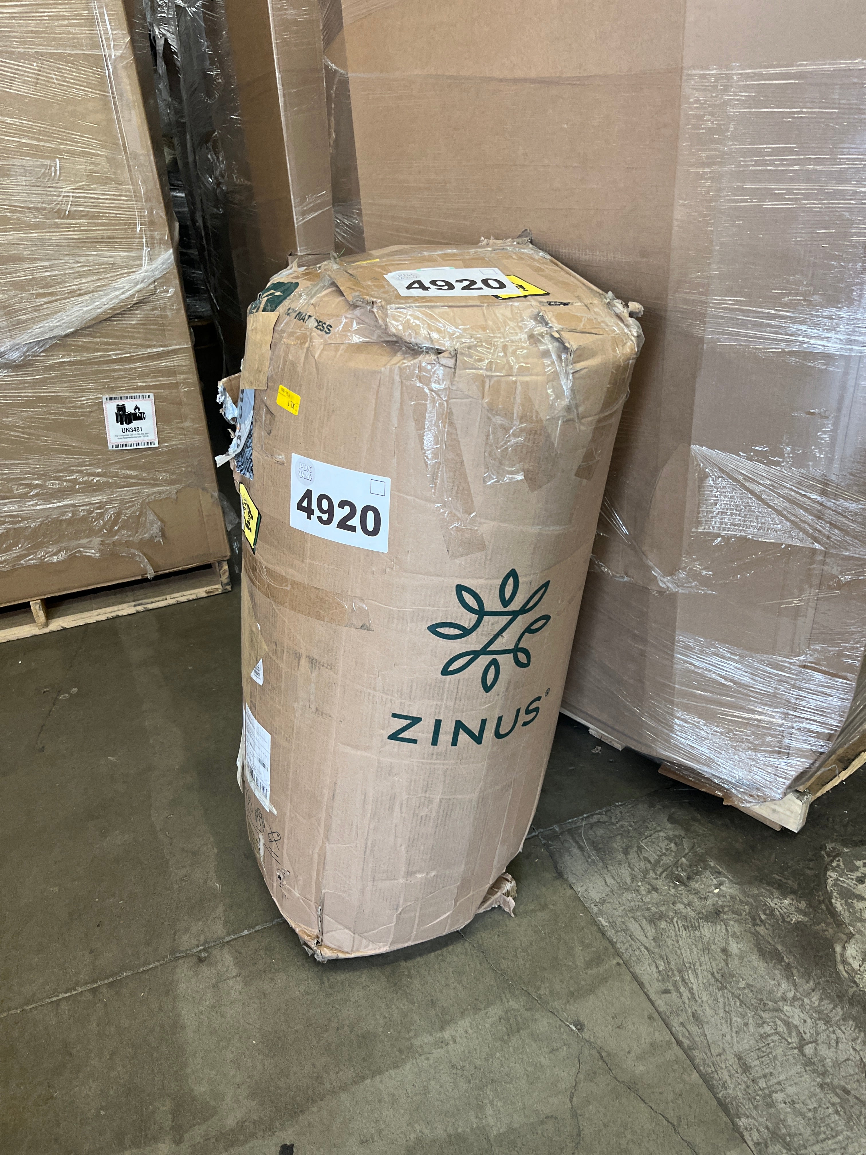 NEW - Zinus 12 Inch KING Green Tea Cooling Memory Foam Mattress