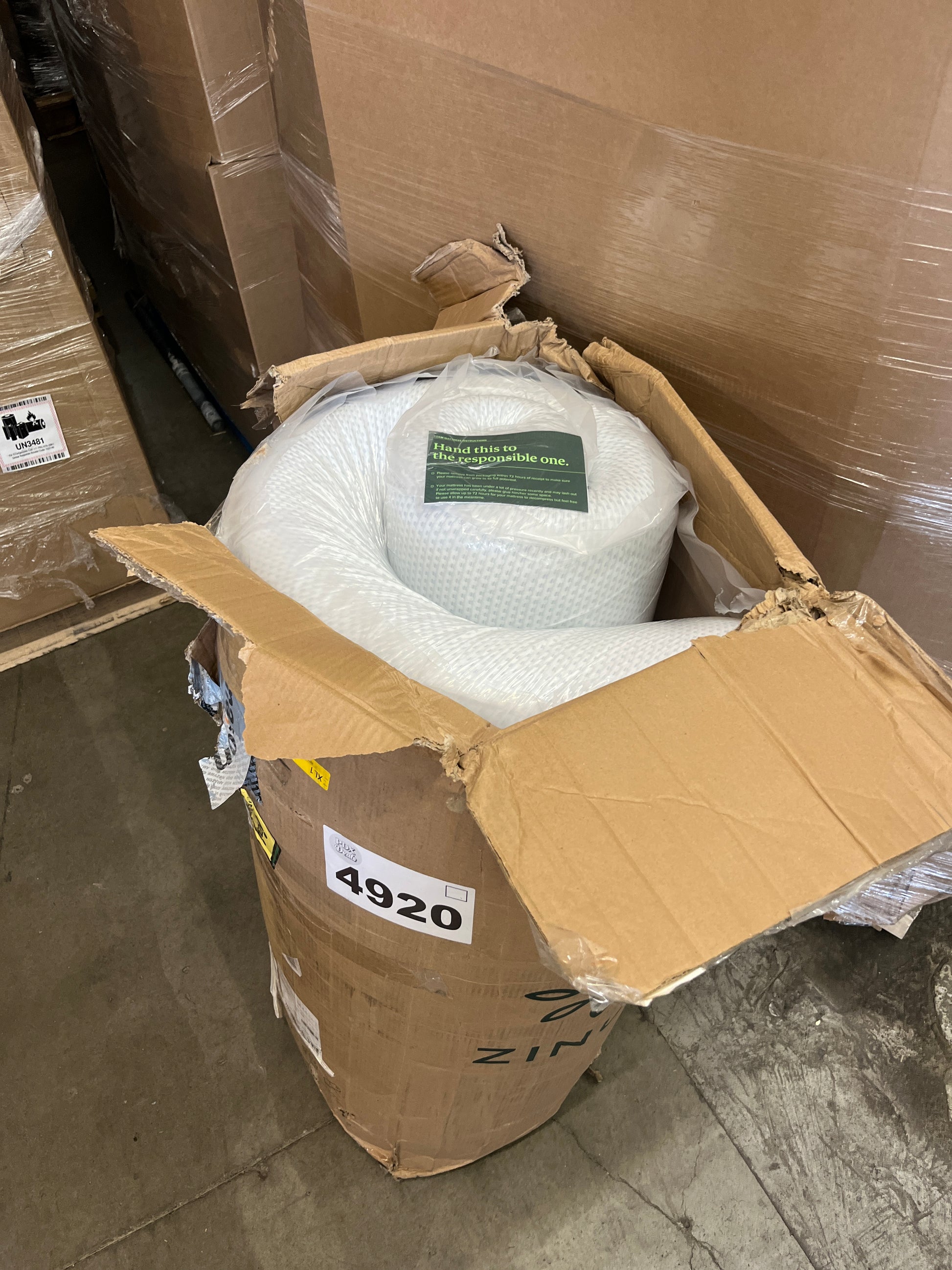 Zinus 12 Inch Green Tea Cooling Memory Foam Mattress [New Version], Fiberglass Free, Medium Firmness, Cooling Gel Foam, Certified Safe Foams & Fabric, Bed-in-A-Box, King - Retail $344