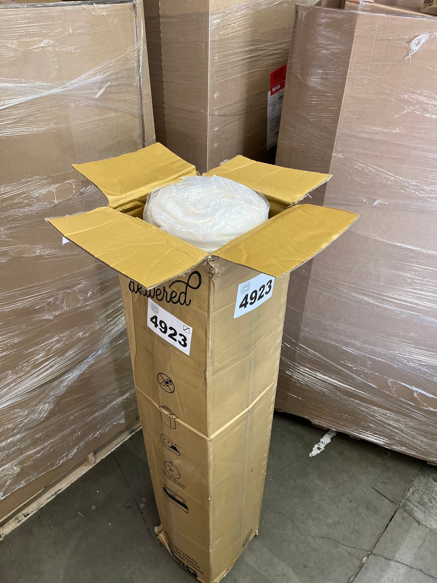 Signature Design by Ashley Queen Size Chime 10 Inch Medium Firm Memory Foam Mattress with Green Tea & Charcoal Gel - Retail $254