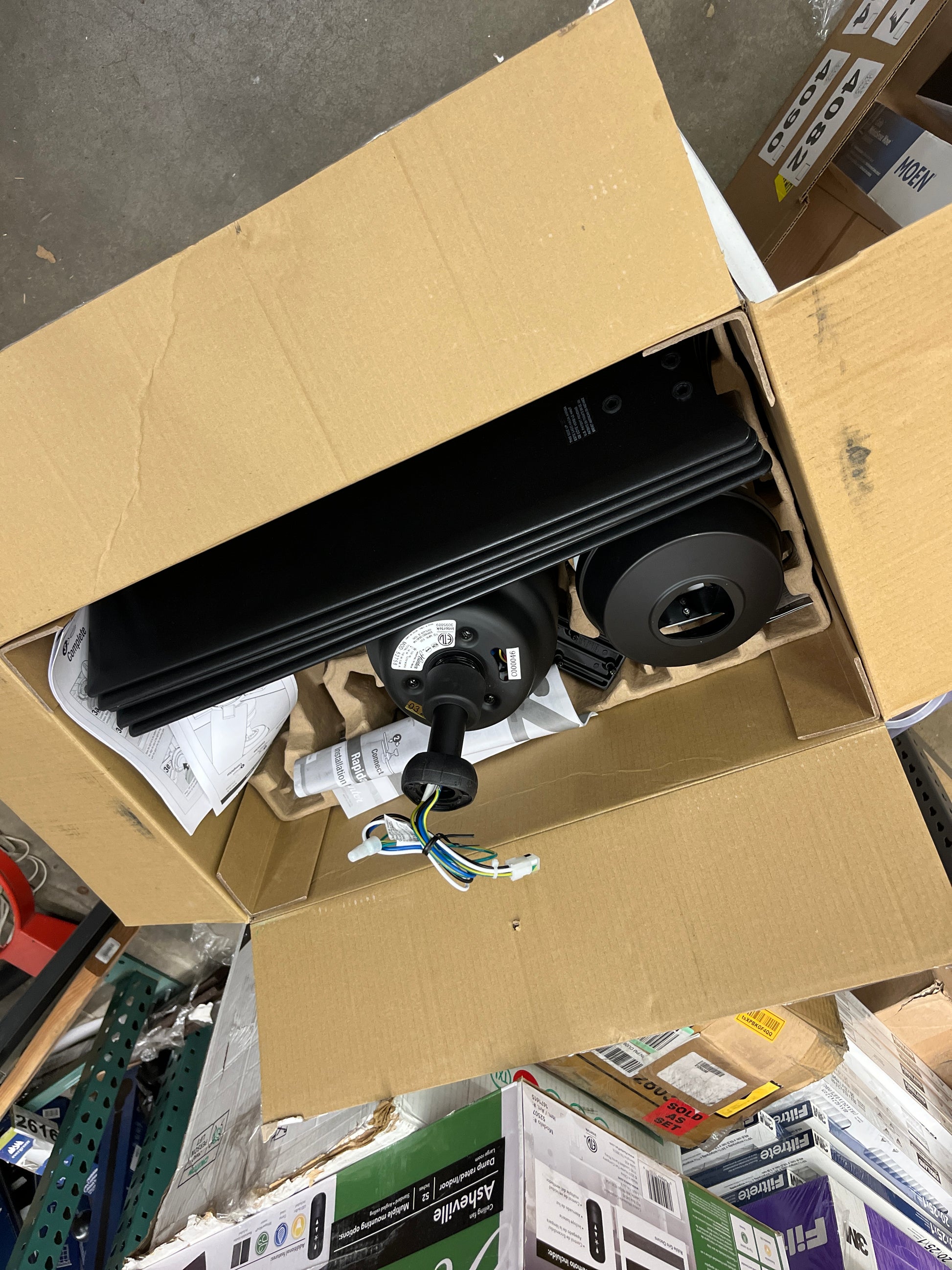 HUNTER EXPRESS 52" - Retail $149