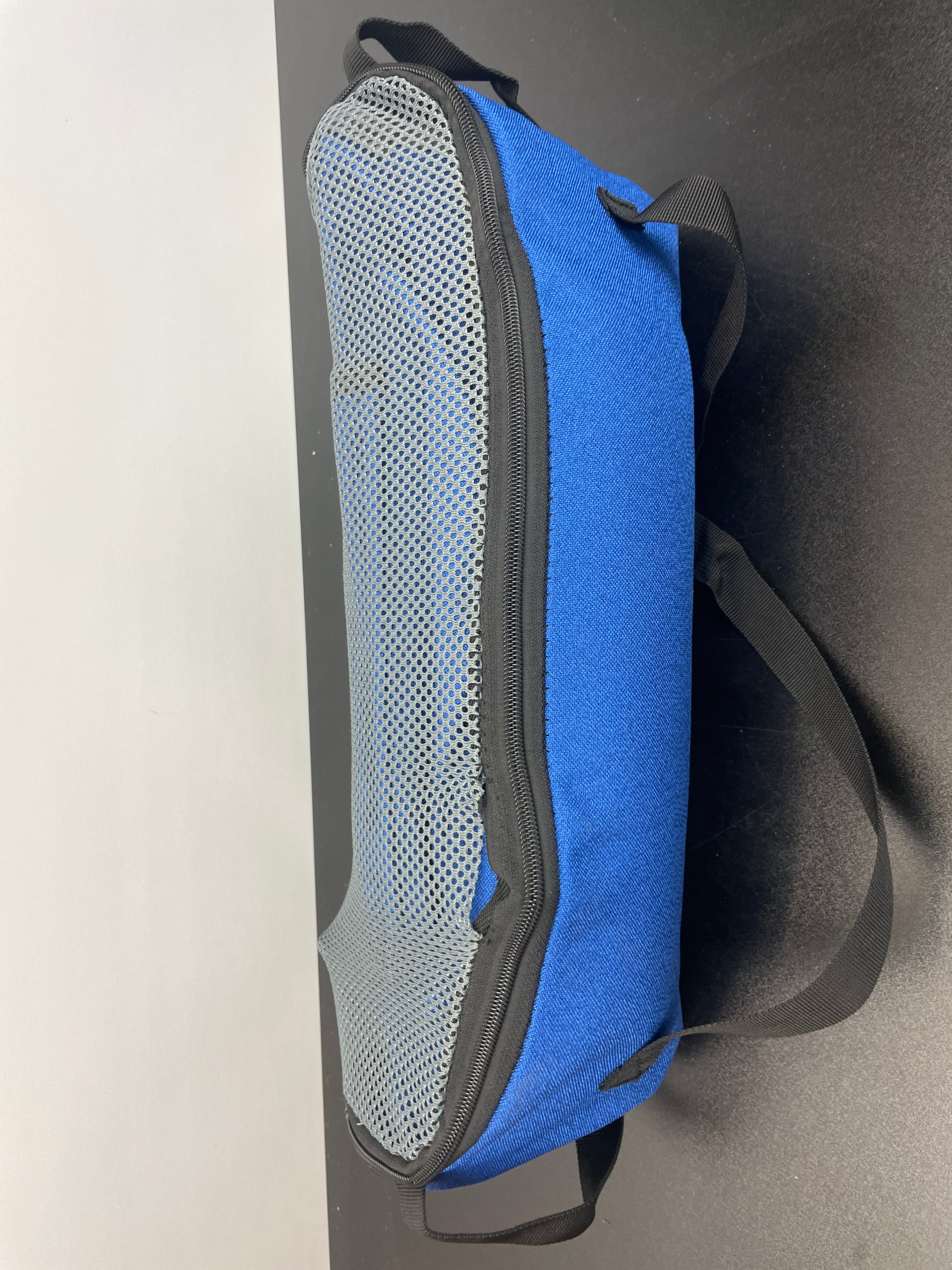 CMT ULTRALIGHT HIGHBACK - Retail $39