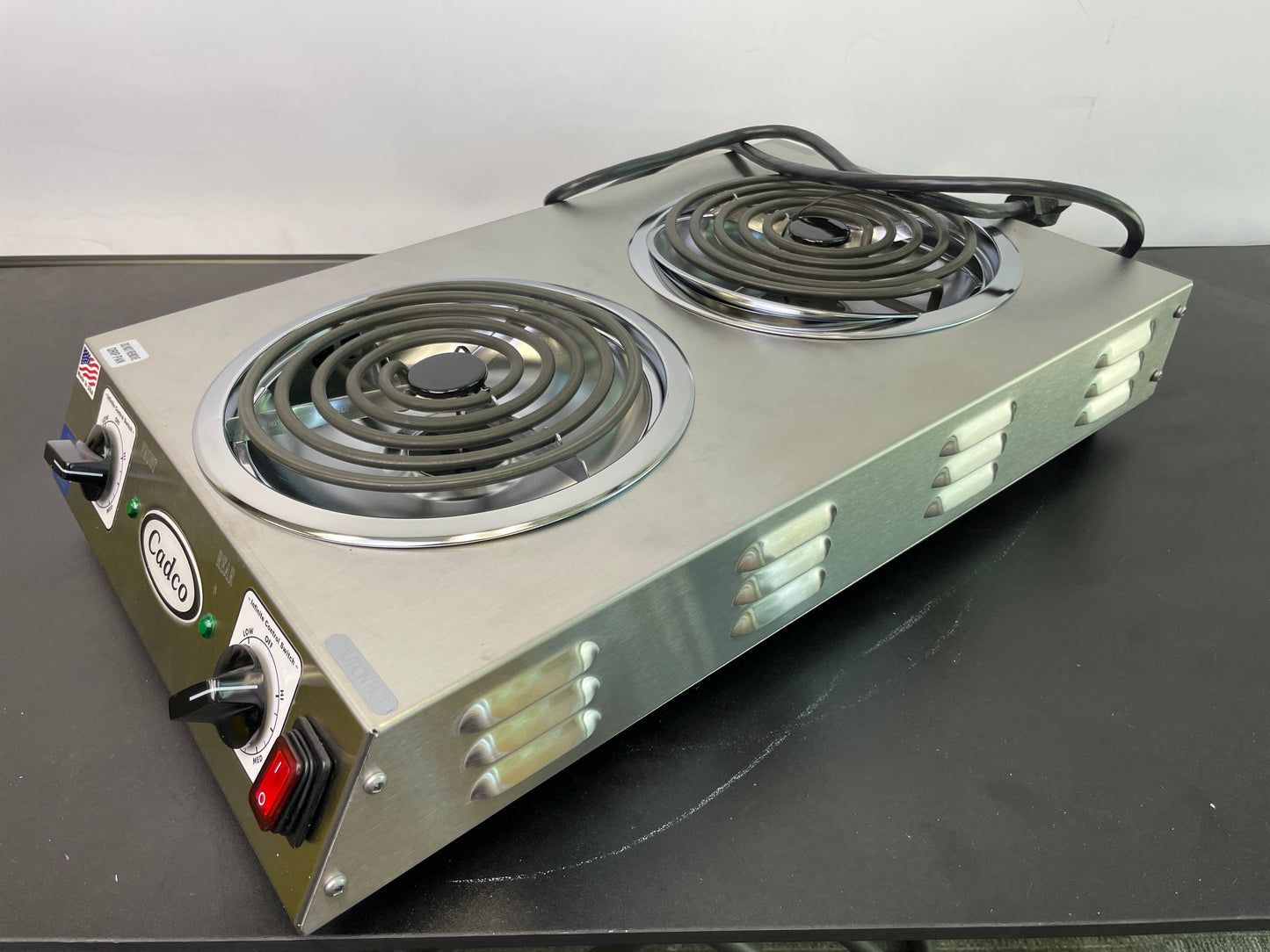 Cadco CDR-2TFB Space Saver Double 220-Volt Hot Plate, Stainless Steel - Retail $254