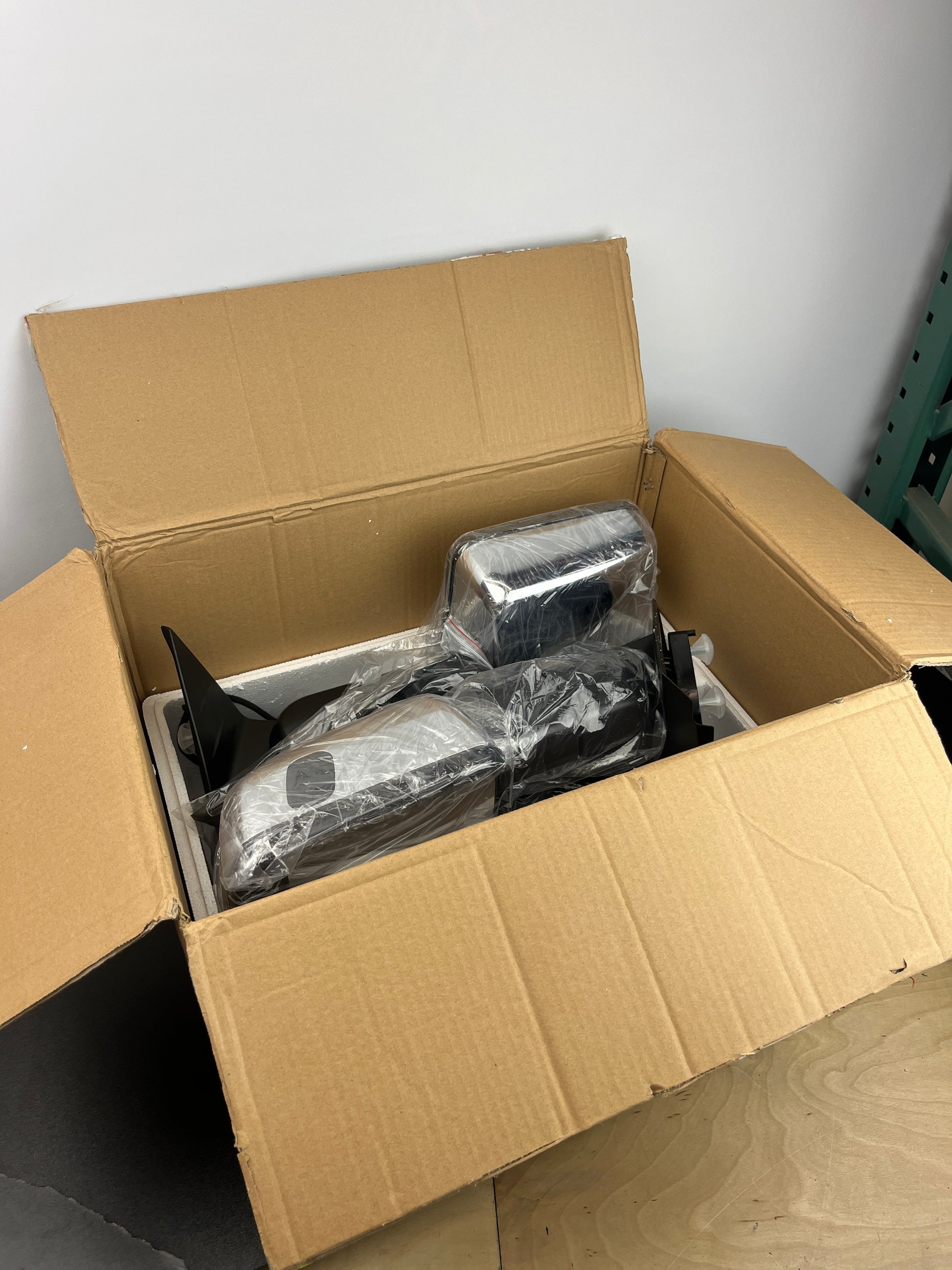 SCITOO Towing Mirrors Tow Mirrors Chrome Truck Mirrors fit for 2014-2018 for Chevy for GMC 1500 2015-2019 for Chevy for GMC 2500/3500 HD with Pair LH RH Power Heated LED Turn Signal Running Back Up - Retail $179