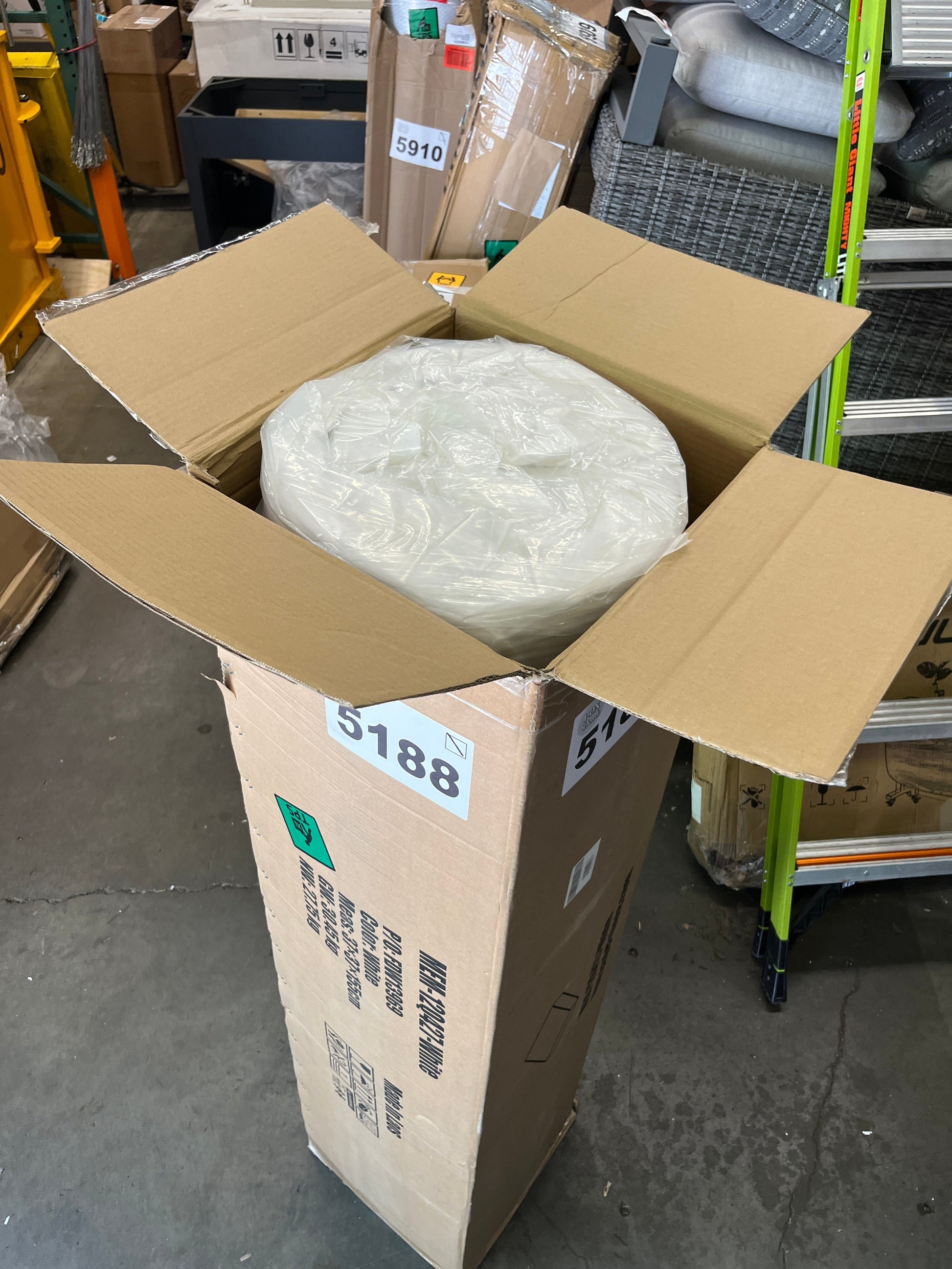 12 inch Gel Memory Foam Mattress Medium Firm Mattresses for Cool Sleep Relieving Pressure Relief CertiPUR-US Certified Mattress in a Box (Queen) - Retail $231