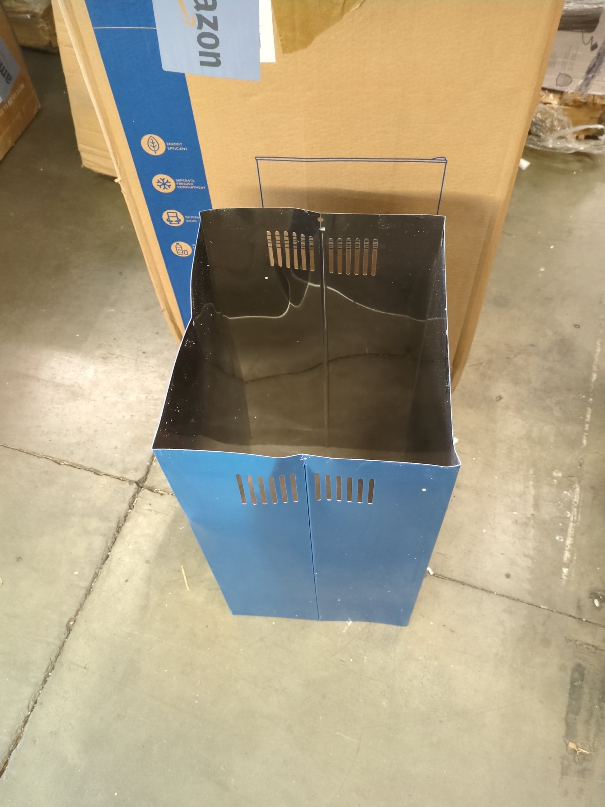 COSMO 668ICS900 36 in. Island Range Hood with 380 CFM, 3 Speeds, Ducted, Permanent Filters, Soft Touch Controls, LED Lights, Curved Glass Hood in Stainless Steel - Retail $359