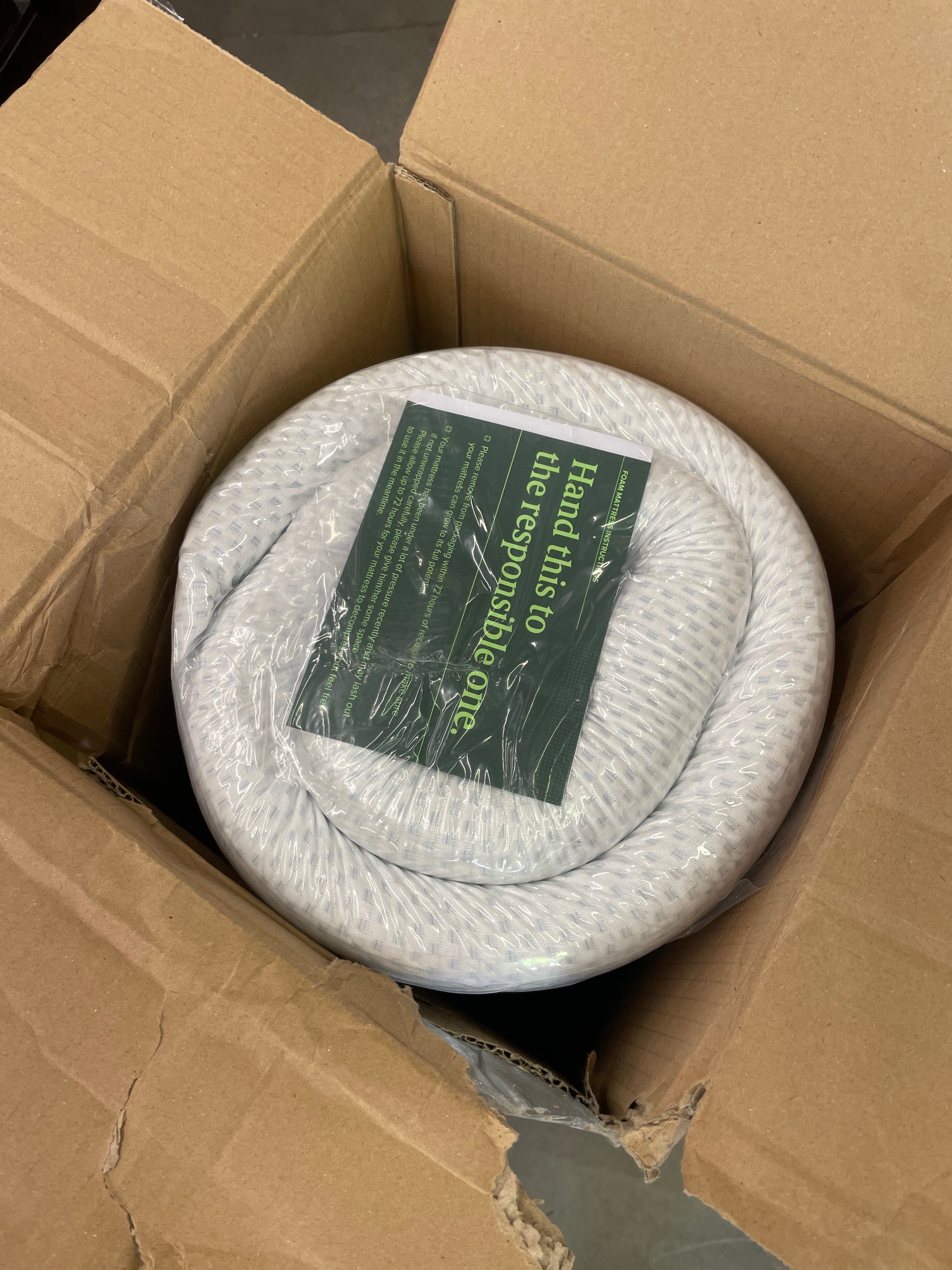 Zinus 6 Inch Green Tea Cooling Memory Foam Mattress [New Version], Fiberglass Free, Medium Firmness, Cooling Gel Foam, Certified Safe Foams & Fabric, Bed-in-A-Box, Queen - Retail $164