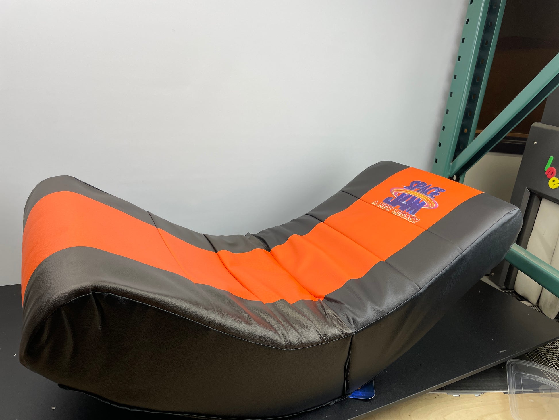 Idea Nuova Space Jam Video Rocker Gaming Chair - Retail $50