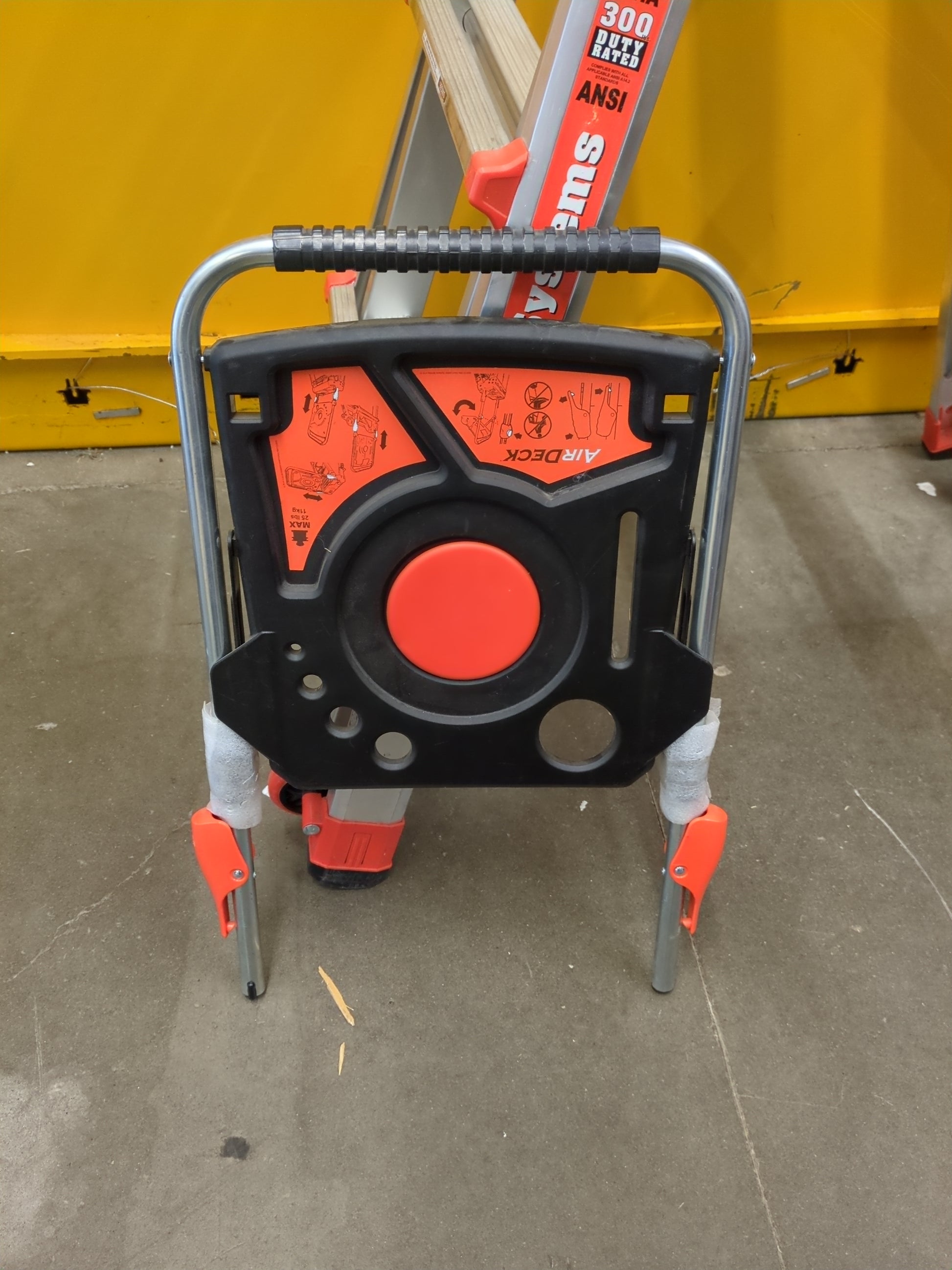 LITTLE GIANT MEGAMAX - Retail $179