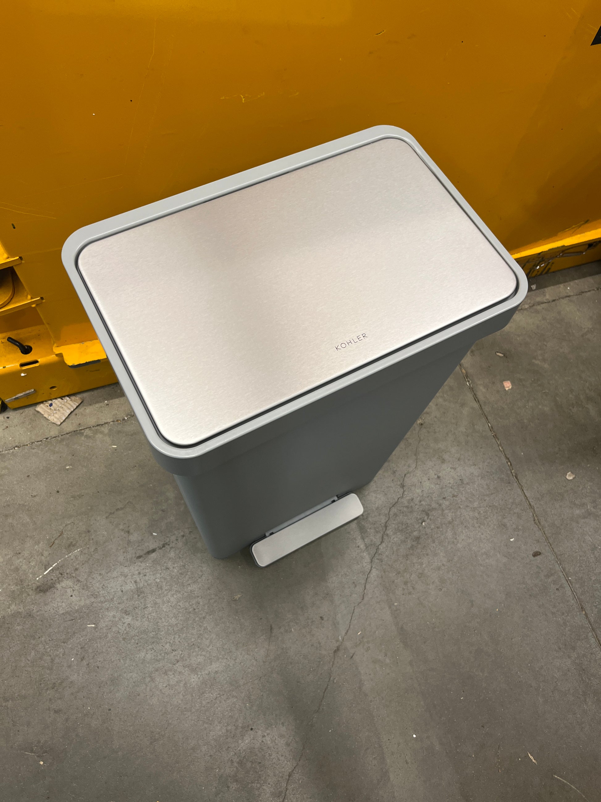 KOHLER 45L COMPOSITE - Retail $59