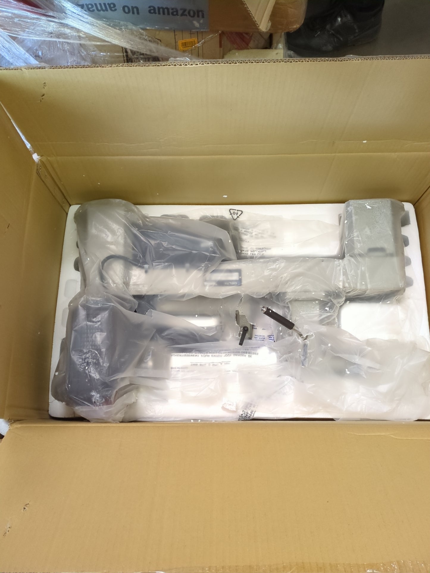 NEW - Delta Industrial 46-460 12-1/2-inch Variable-Speed MIDI Lathe, Gray - Retail $892