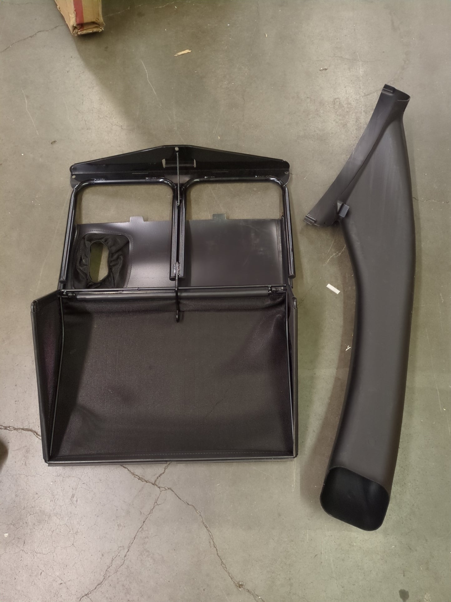 Arnold 19A30014OEM2-Bin 30-Inch Mini Rider Bagger for 2013 and After - Retail $349