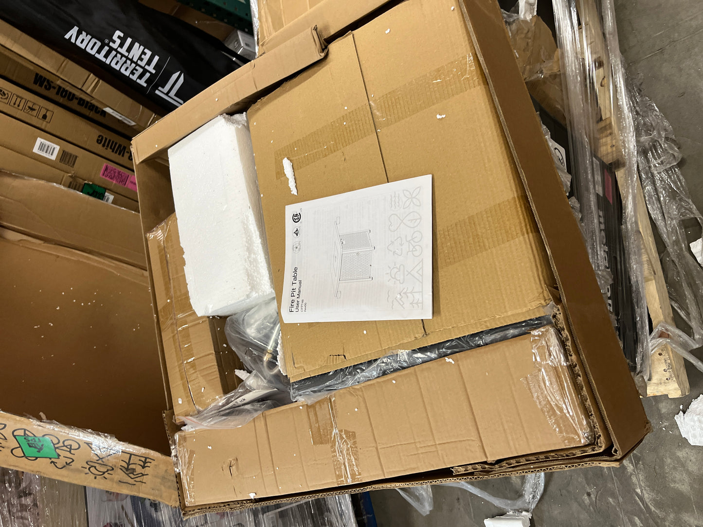 Ciays Propane Fire Pits 32 Inch Outdoor Gas Fire Pit, 50,000 BTU Steel Fire Table with Lid and Lava Rock, Add Warmth and Ambience to Gatherings and Parties On Patio Deck Garden Backyard, Black - Retail $179