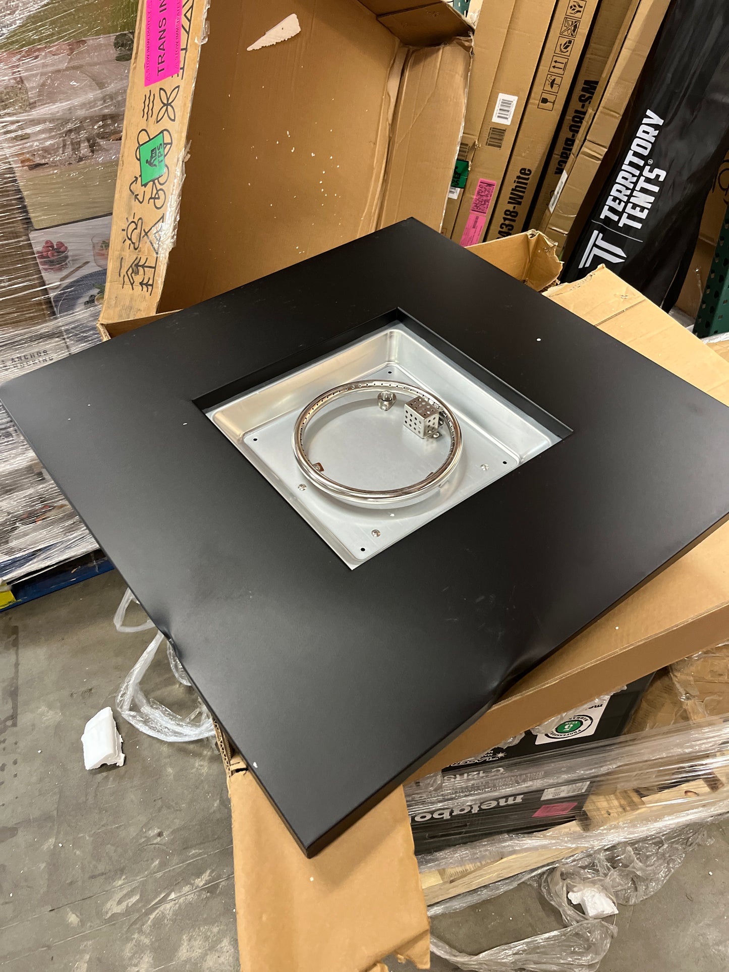 Ciays Propane Fire Pits 32 Inch Outdoor Gas Fire Pit, 50,000 BTU Steel Fire Table with Lid and Lava Rock, Add Warmth and Ambience to Gatherings and Parties On Patio Deck Garden Backyard, Black - Retail $179