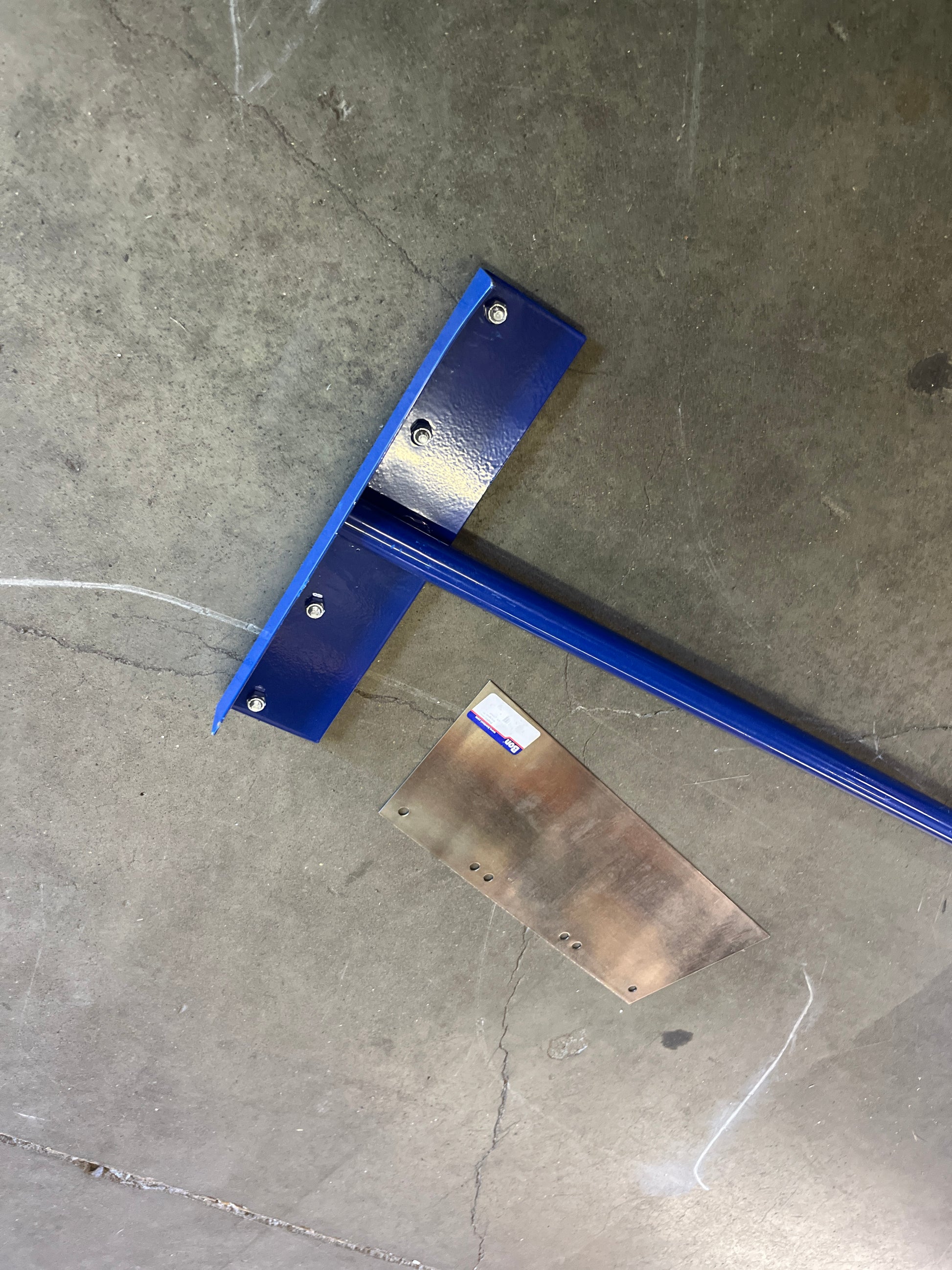 Bon Tool Floor Scraper 14" Wide Heavy Duty - Retail $38
