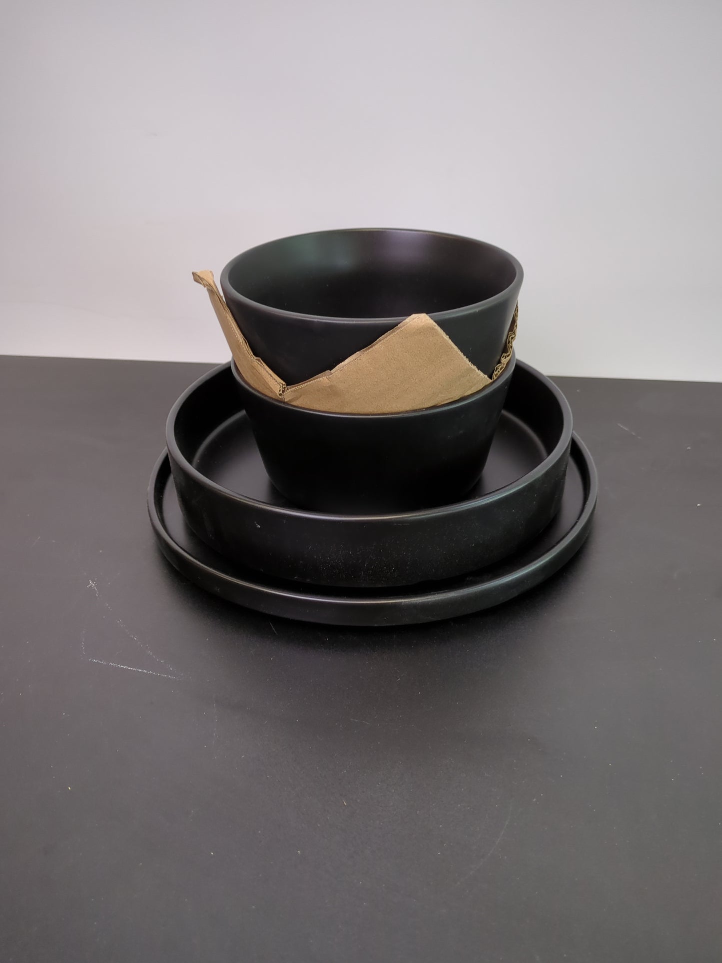 S+L CELINA DINNERWARE - Retail $114