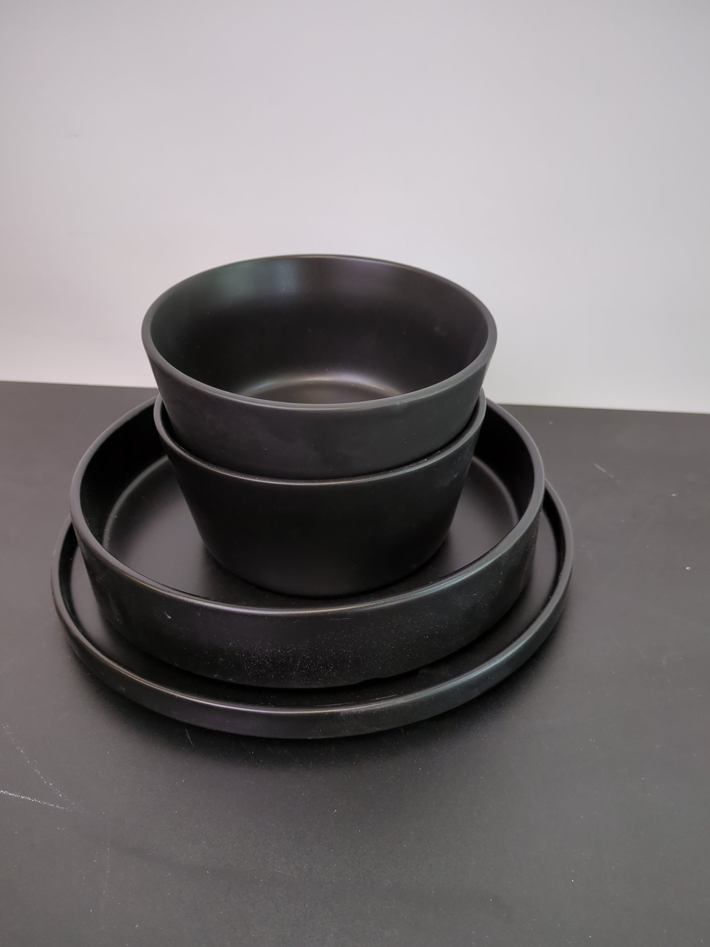 S+L CELINA DINNERWARE - Retail $114